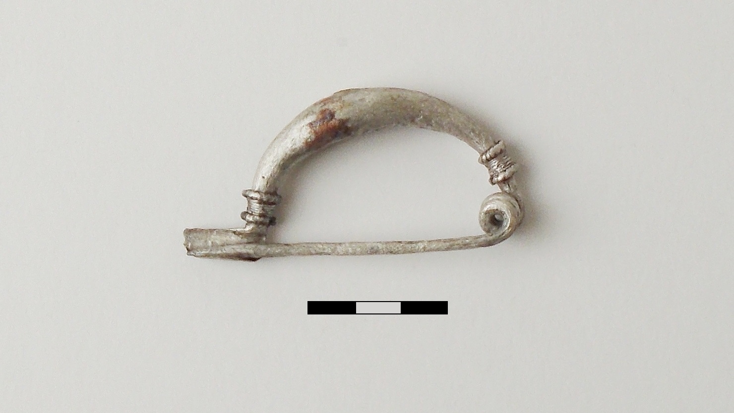 fibula Certosa, Terzan 1976, fig.6a - ambito etrusco-padano (prima metà sec. V a.C)