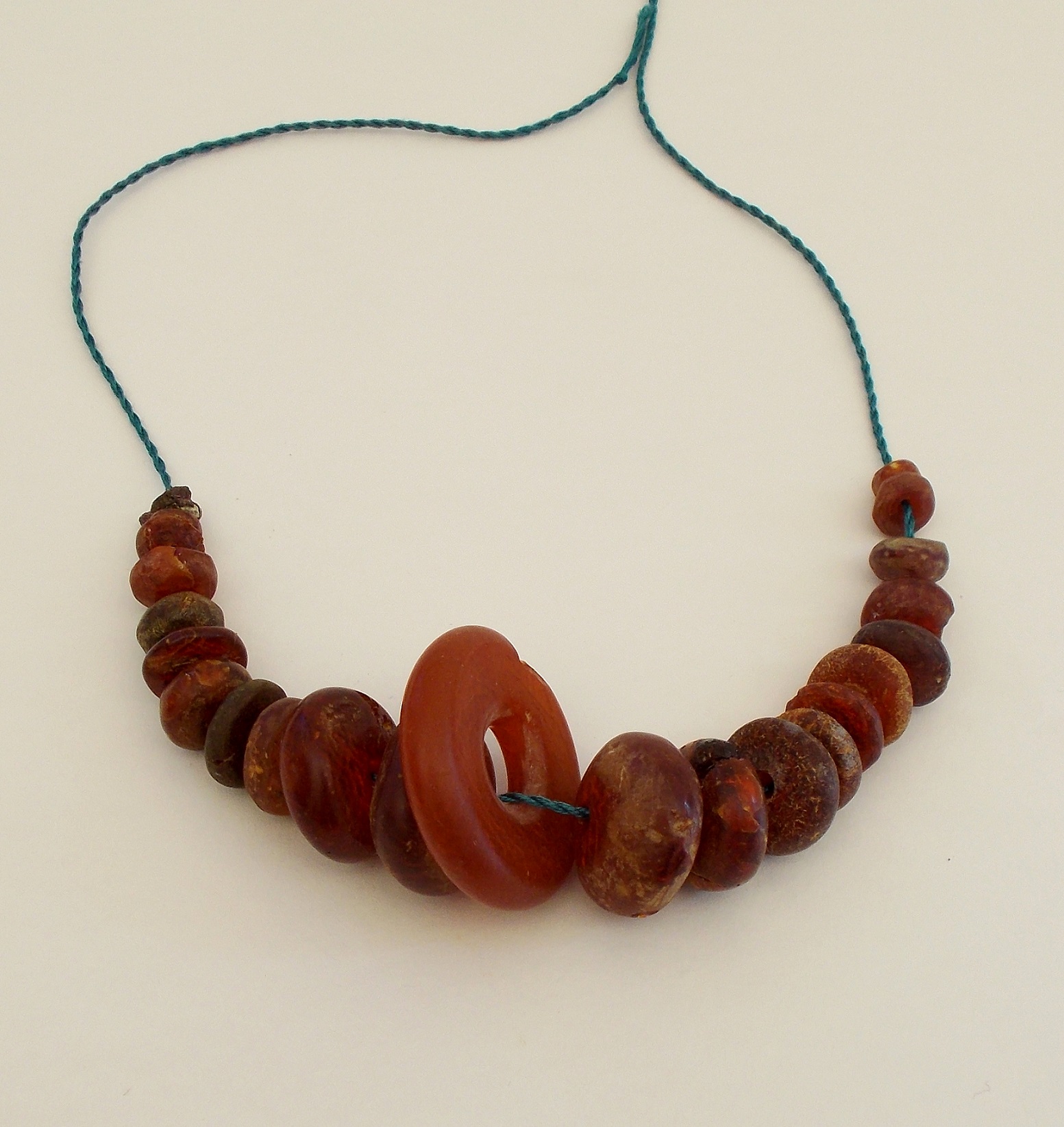 collana - ambito etrusco (secc. IV/ III a.C)