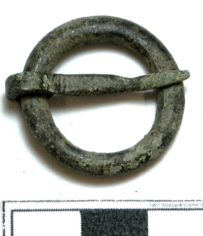 SINGOLO OGGETTO/ fibbia, PERIODIZZAZIONI/ Storia/ Eta' medievale/ Basso Medioevo