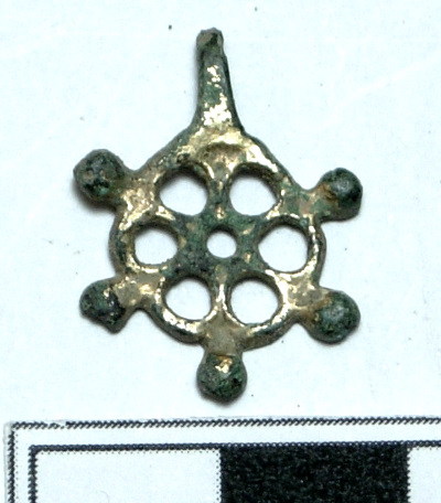 SINGOLO OGGETTO/ pendente, PERIODIZZAZIONI/ Storia/ Eta' medievale/ Basso Medioevo