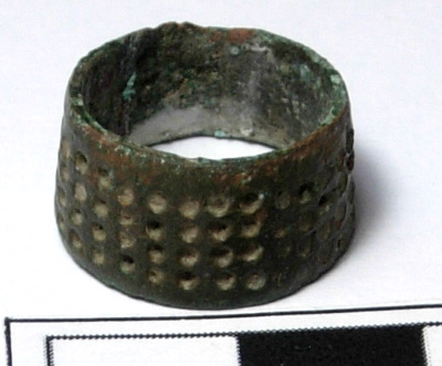 SINGOLO OGGETTO/ ditale, PERIODIZZAZIONI/ Storia/ Eta' medievale/ Basso Medioevo