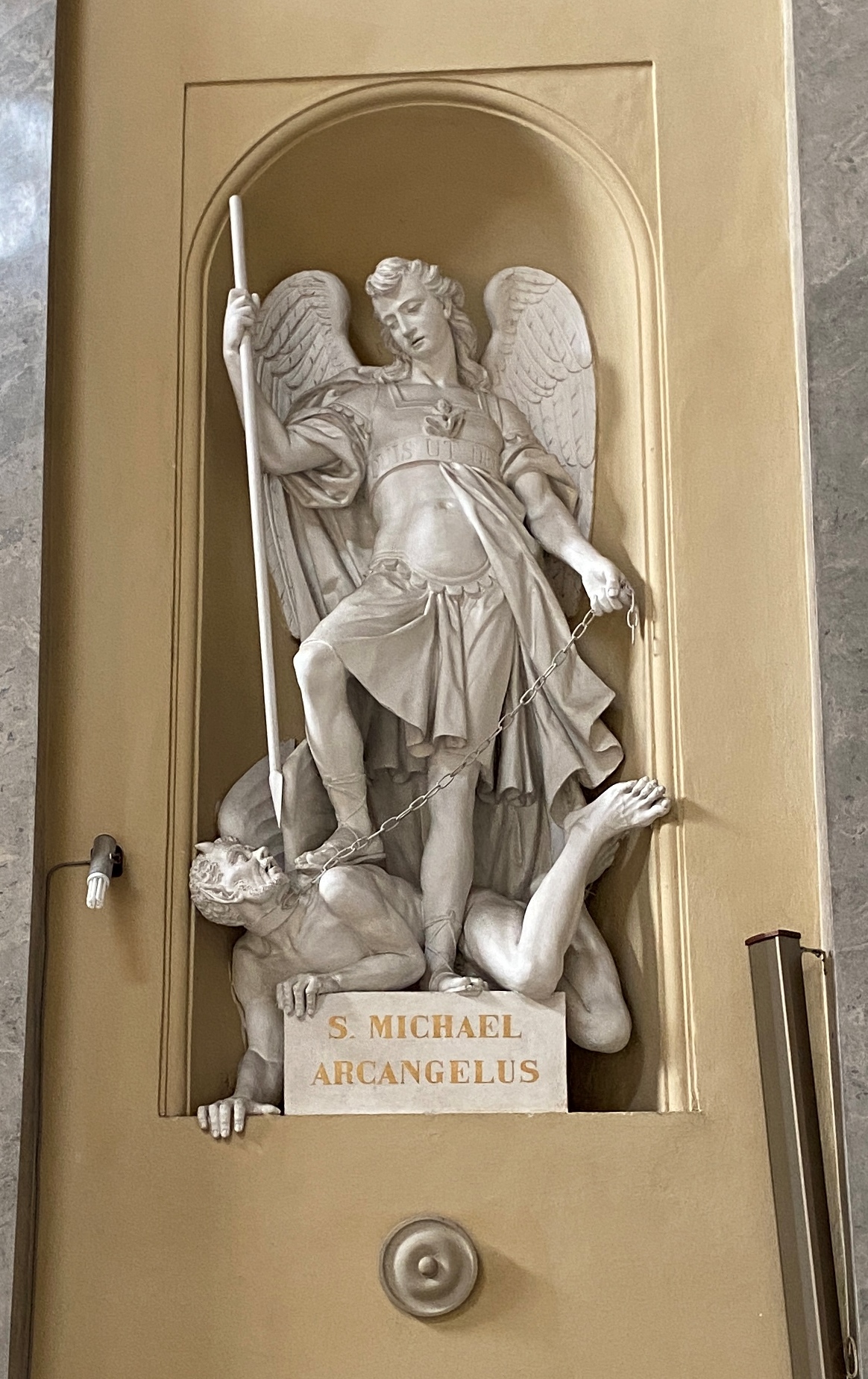 angelo custode, S. Domenico, S. Rosa da Lima, S. Francesco Saverio, S. Maria Maddalena dei Pazzi, S. Pietro, S. Teresa d'Avila, S. Paolo, S. Caterina da Siena, S. Michele Arcangelo, S. Agostino, S. Giuseppe (statua, ciclo) di Ditta Ballanti Graziani (bottega) (XIX)