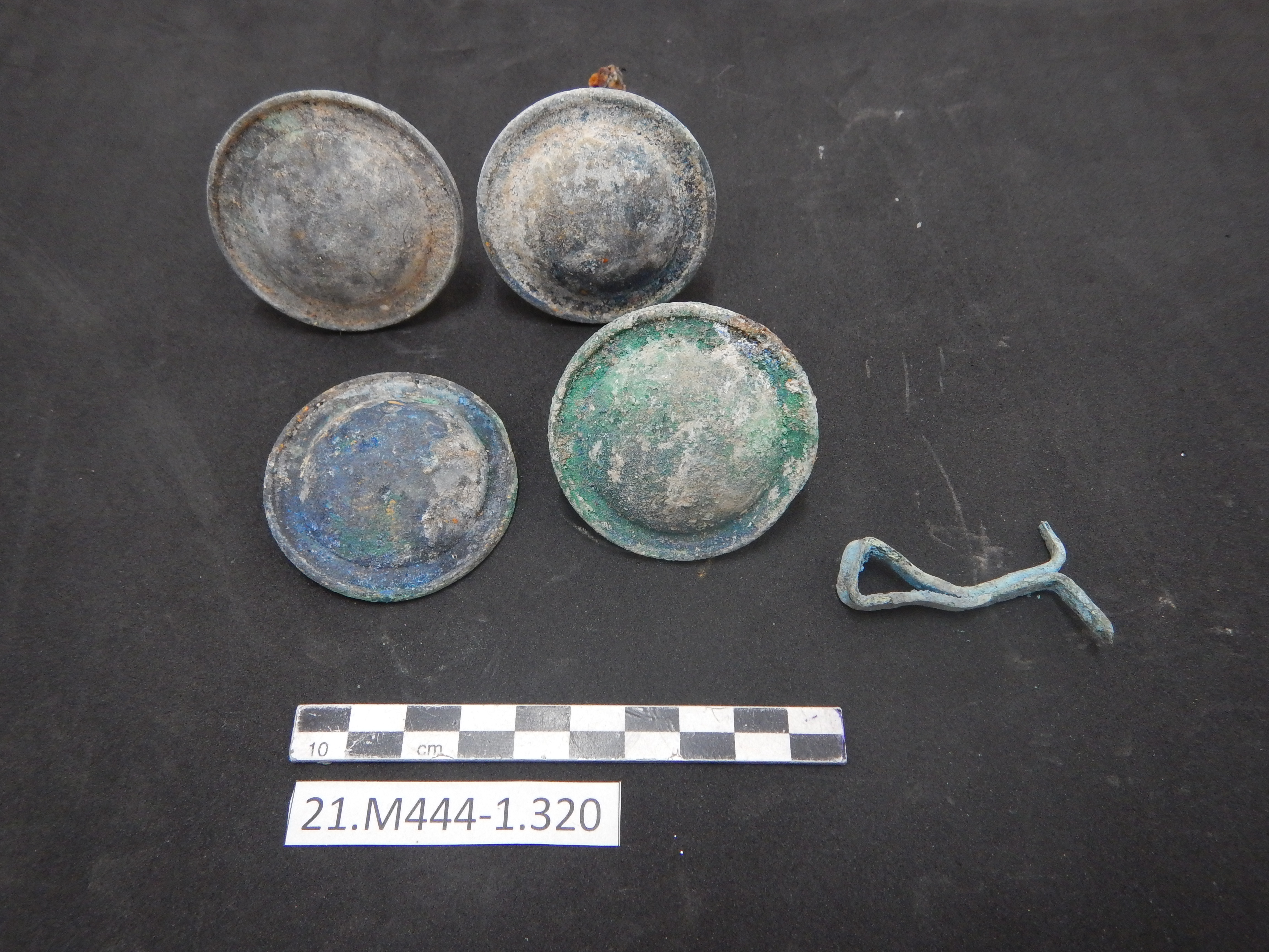 SINGOLO OGGETTO/ borchia, SECOLI/ I