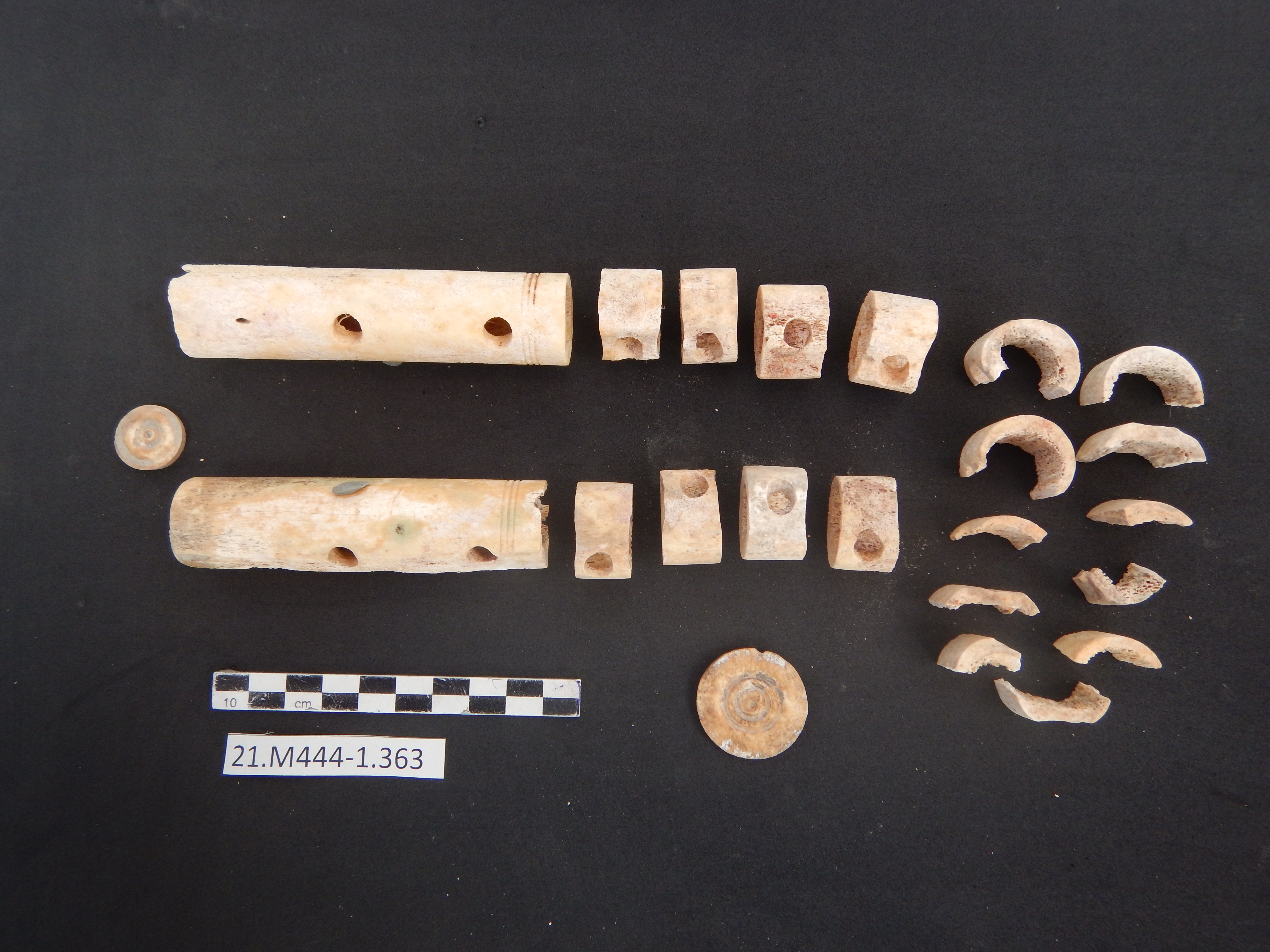 SINGOLO OGGETTO/ mobile, SECOLI/ I