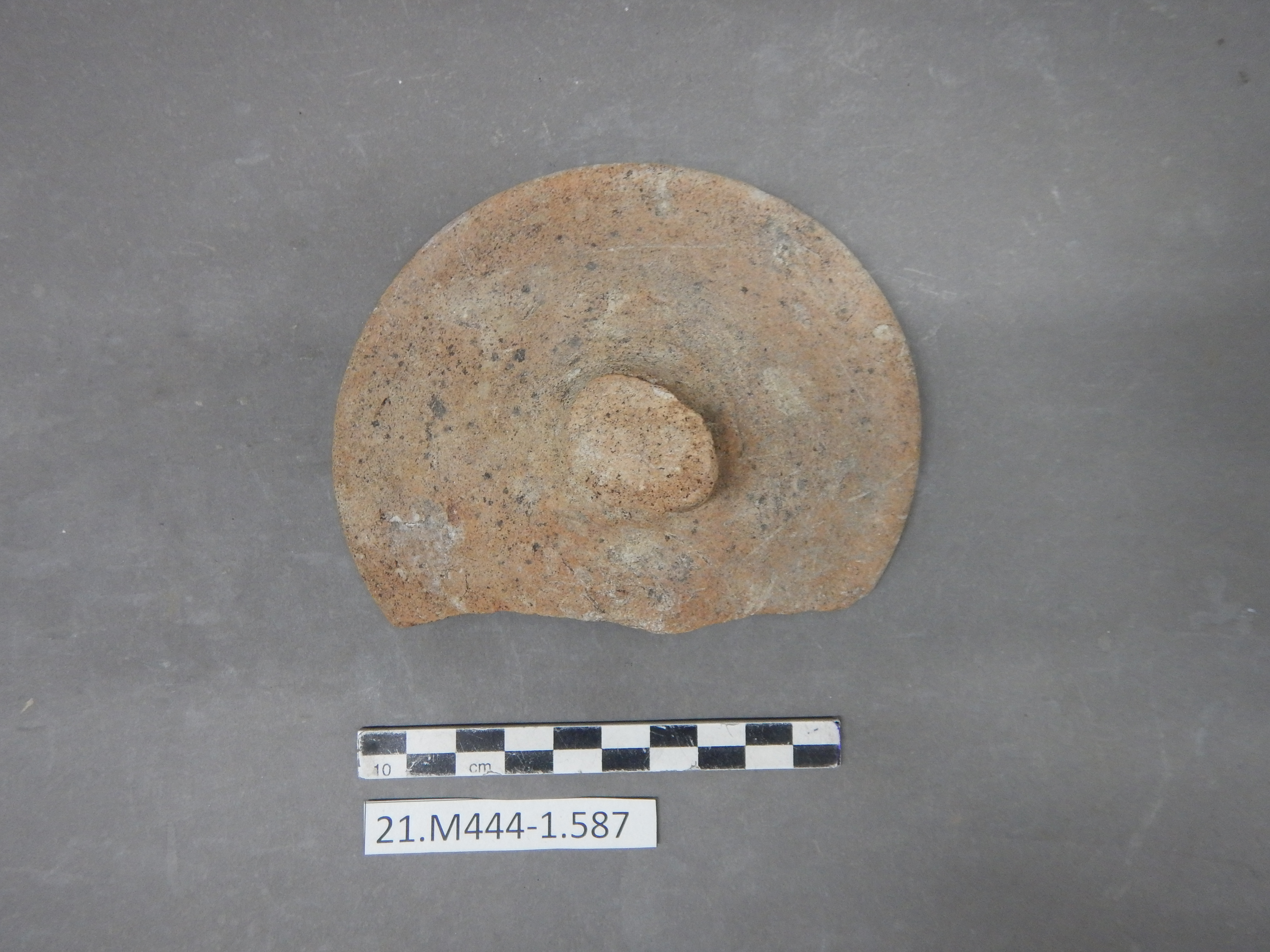 SINGOLO OGGETTO/ coperchio, SECOLI/ I