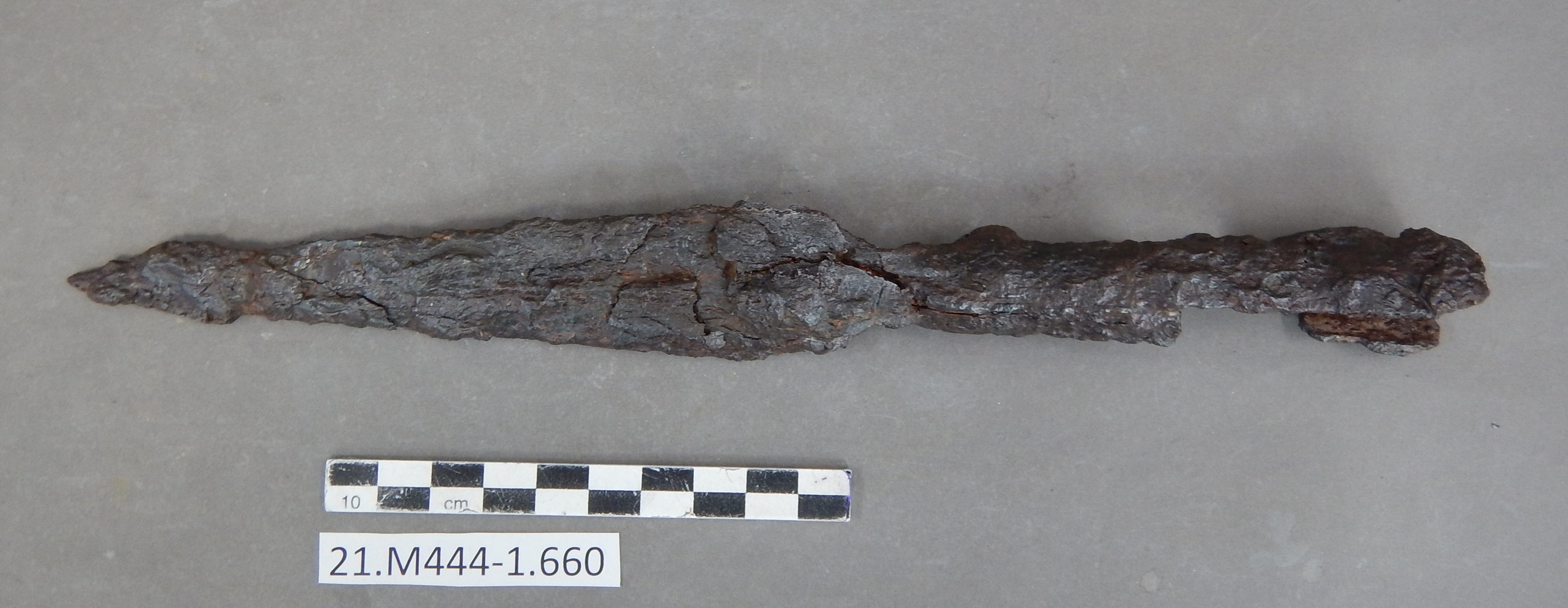 SINGOLO OGGETTO/ lancia, SECOLI/ VI a.C