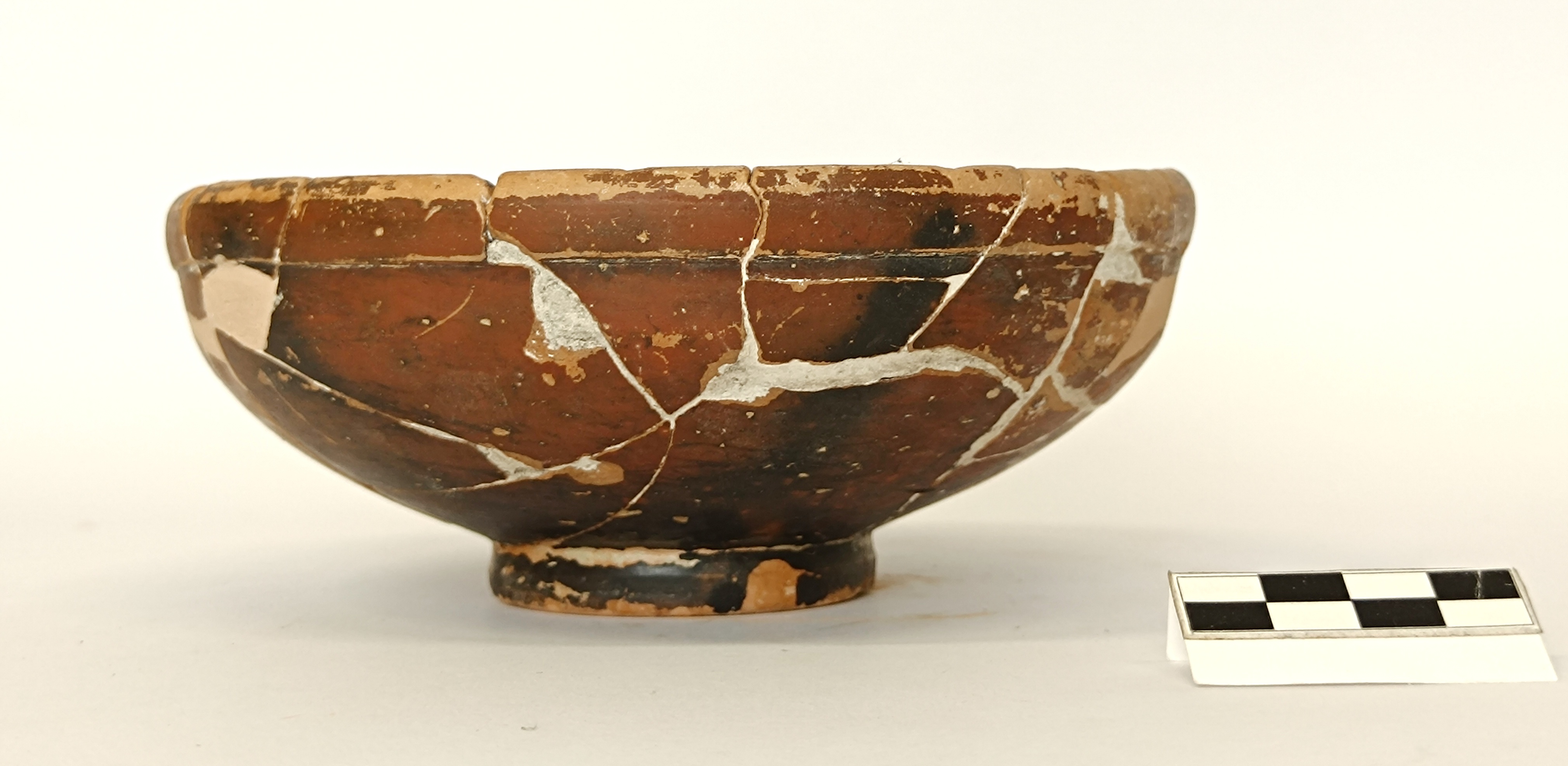 coppa/ a parete convessa - produzione locale (fine/ inizio SECOLI/ ARCHI DI SECOLI/ III a.C.-II a.C)