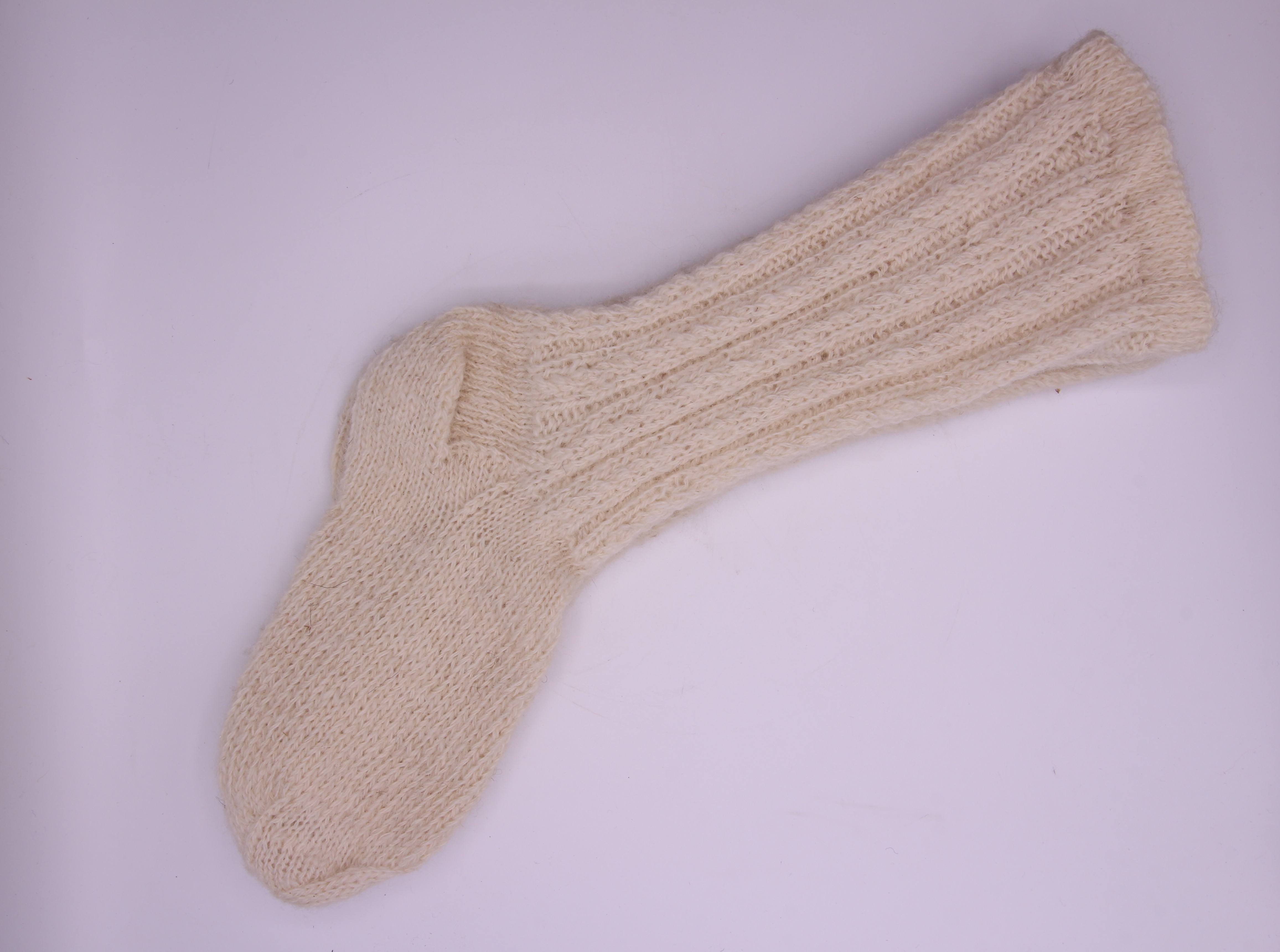 la chàouso (CALZA BIANCA, calzatura, ABBIGLIAMENTO E ORNAMENTI DEL CORPO/ CALZATURE)