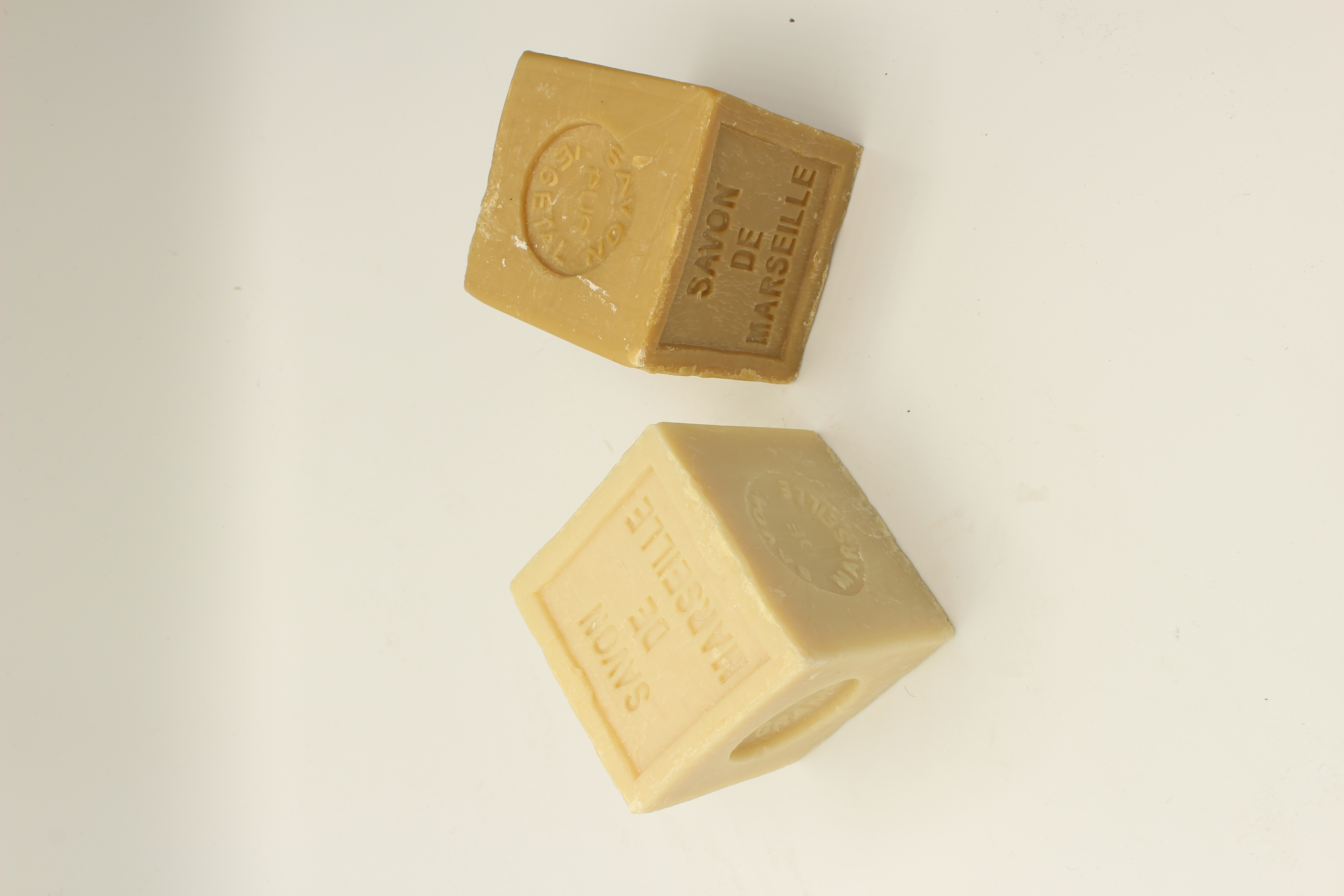 savoun (SAPONE DI MARSIGLIA, sapone solido, STRUMENTI E ACCESSORI/ ARTIGIANALI)