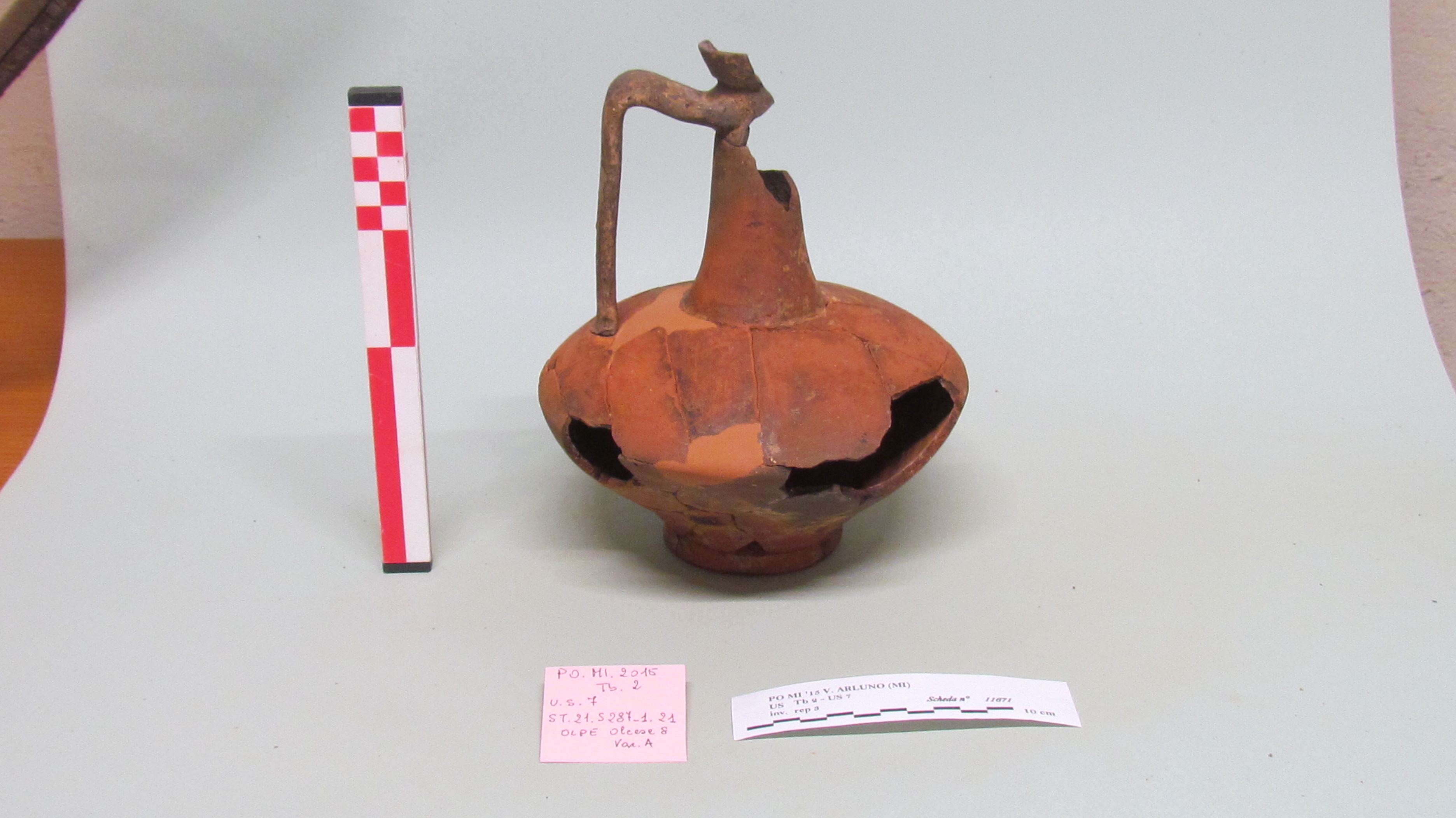 SINGOLO OGGETTO/ olpe, SECOLI/ ARCHI DI SECOLI/ Seconda metà I a.C. - inizio II d.C