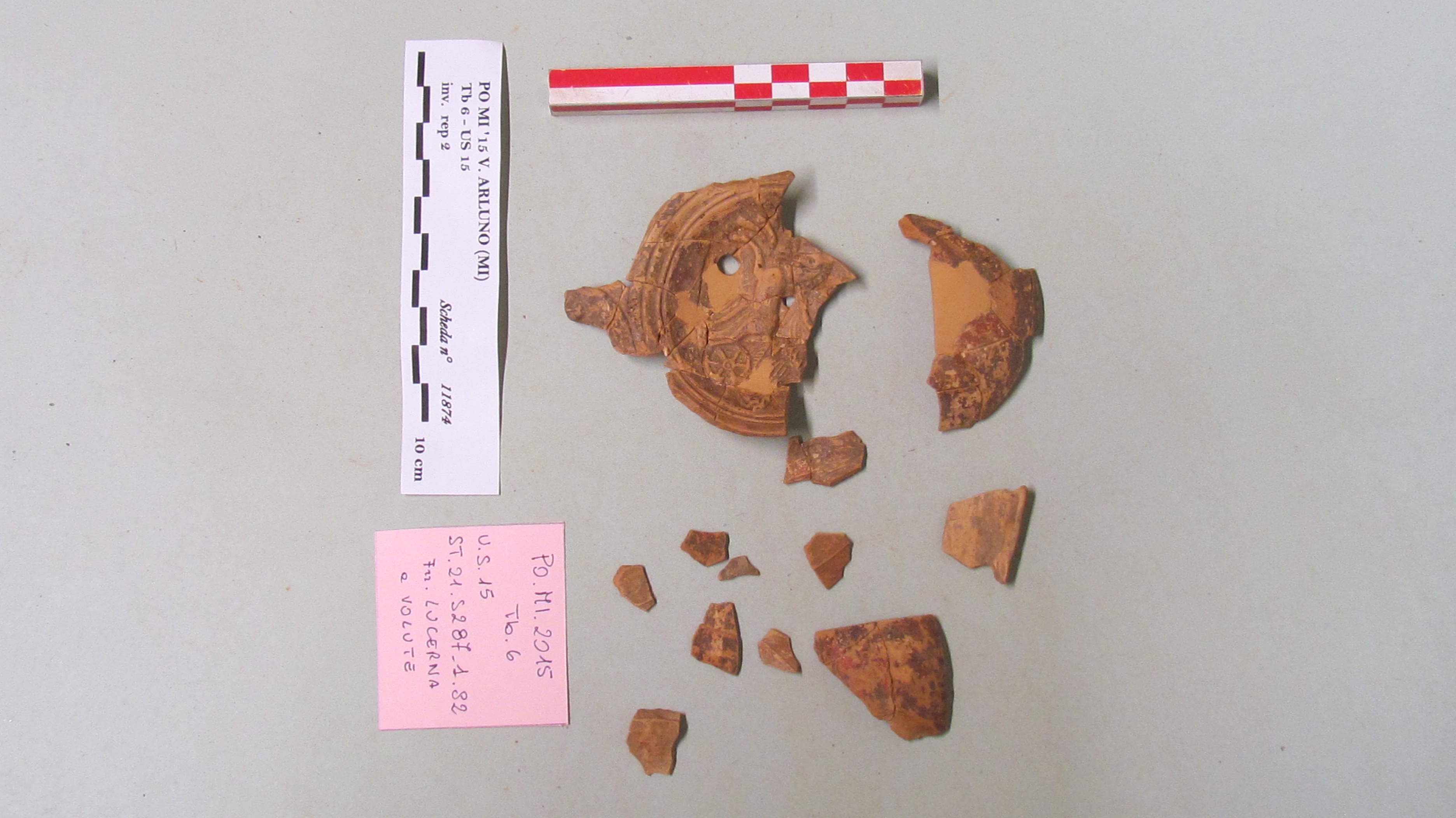 SINGOLO OGGETTO/ lucerna, SECOLI/ ARCHI DI SECOLI/ Seconda metà I a.C. - inizio II d.C