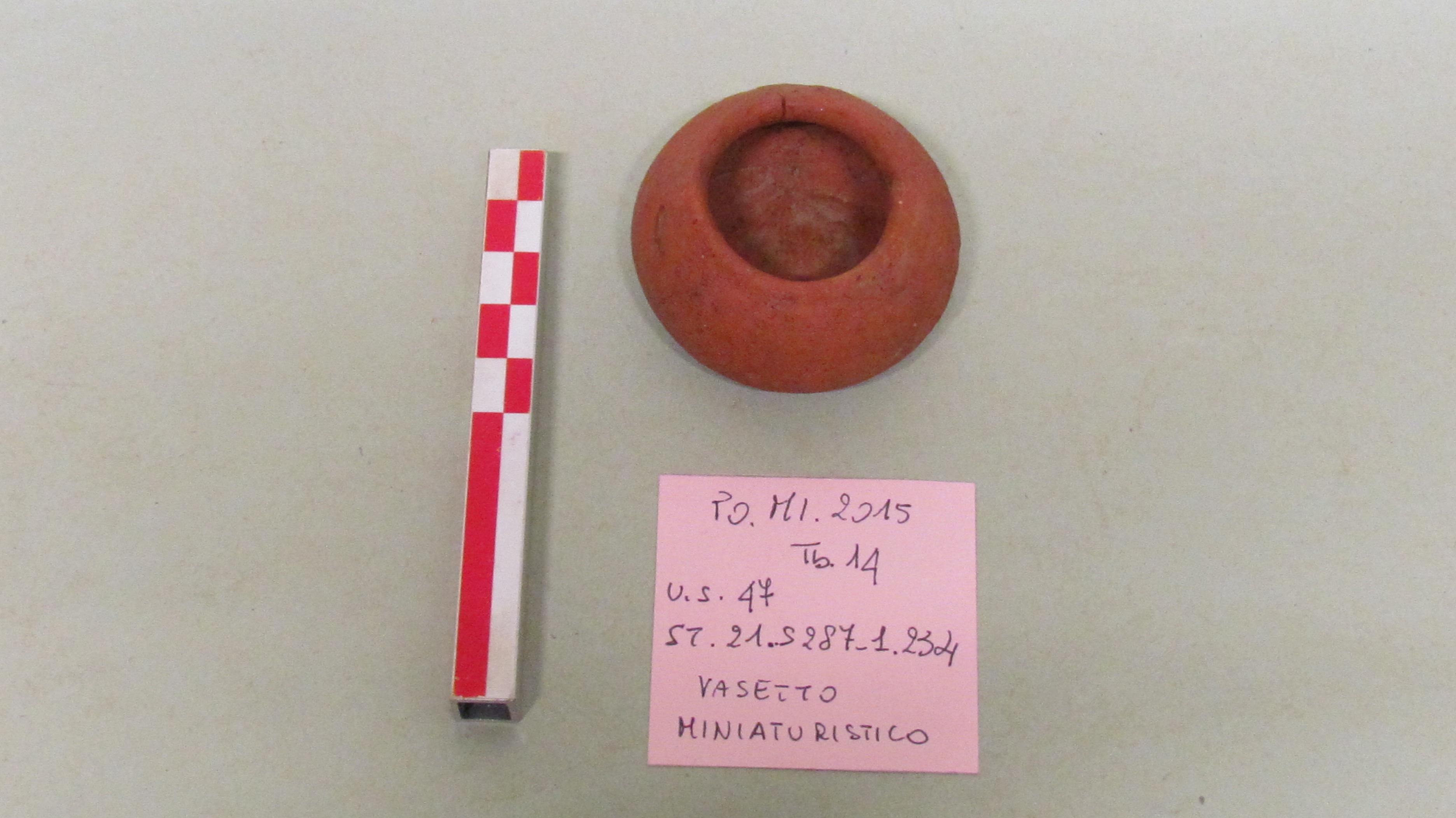 SINGOLO OGGETTO/ vasetto miniaturistico, SECOLI/ ARCHI DI SECOLI/ Seconda metà I a.C. - inizio II d.C