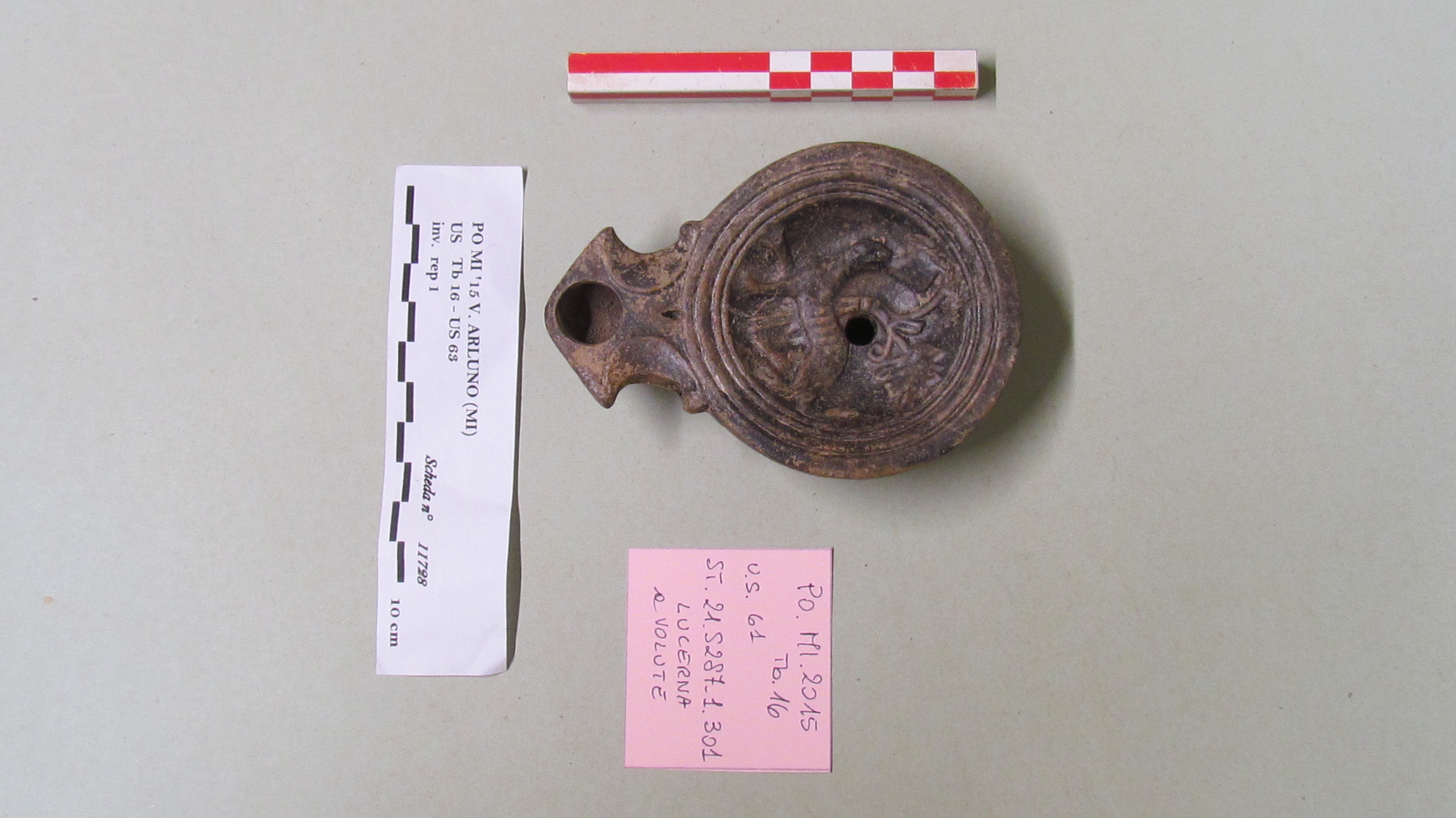 SINGOLO OGGETTO/ lucerna, SECOLI/ ARCHI DI SECOLI/ Seconda metà I a.C. - inizio II d.C