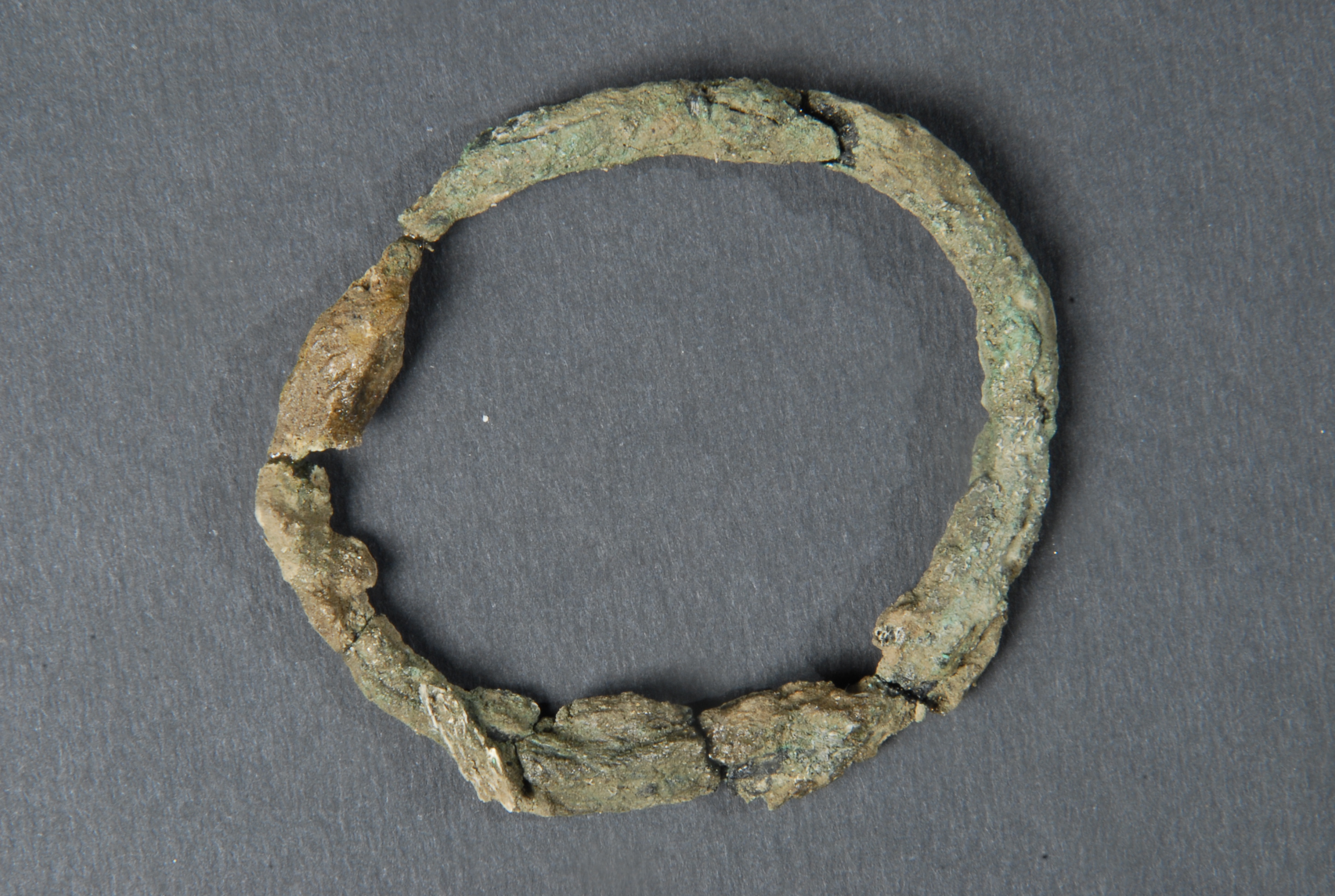 armilla, SECOLI/ IX a.C