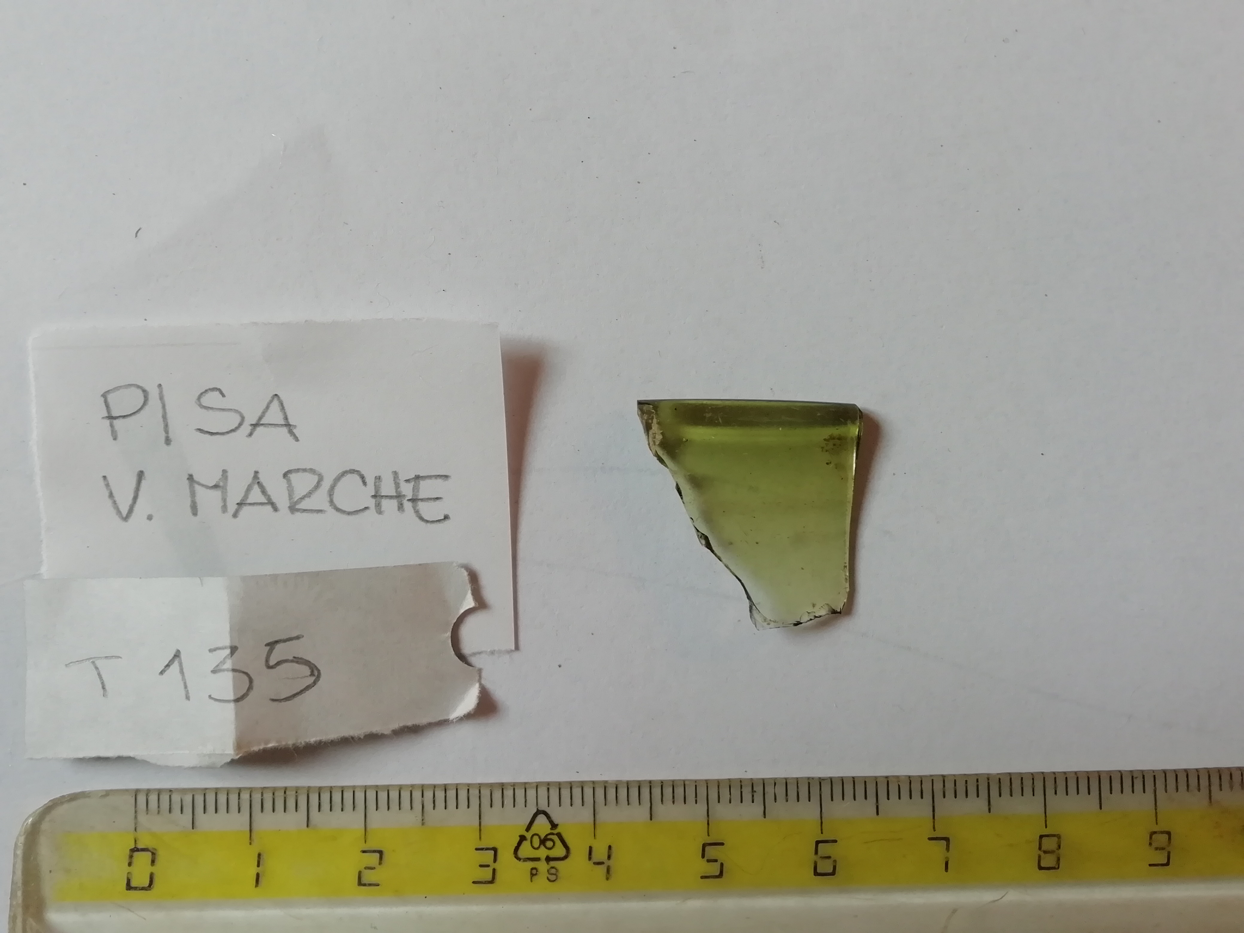 SINGOLO OGGETTO/ bicchiere, SECOLI/ ARCHI DI SECOLI/ IV-V d.C