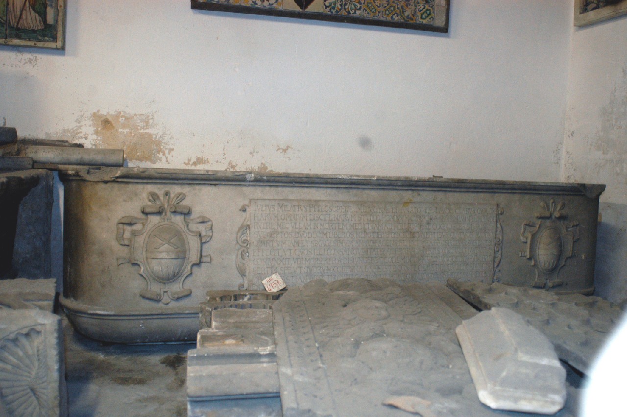 sarcofago, elemento d'insieme - ambito palermitano (ultimo quarto XVI)