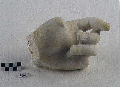 statua/ mano (inizio/ fine SECOLI/ I)