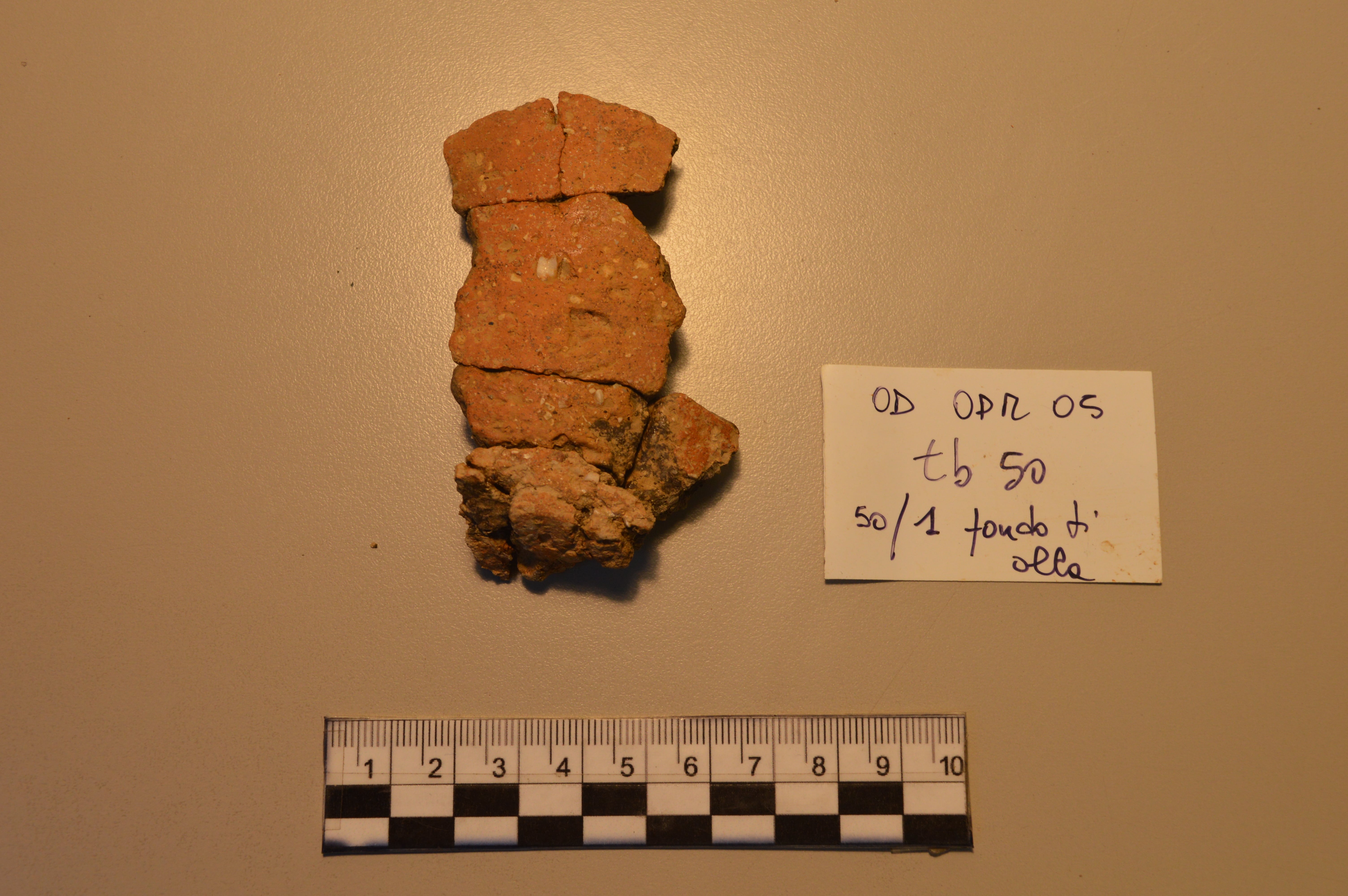 SINGOLO OGGETTO/ olla, PERIODIZZAZIONI/ PROTOSTORIA/ Età del Ferro/ Media età del Ferro