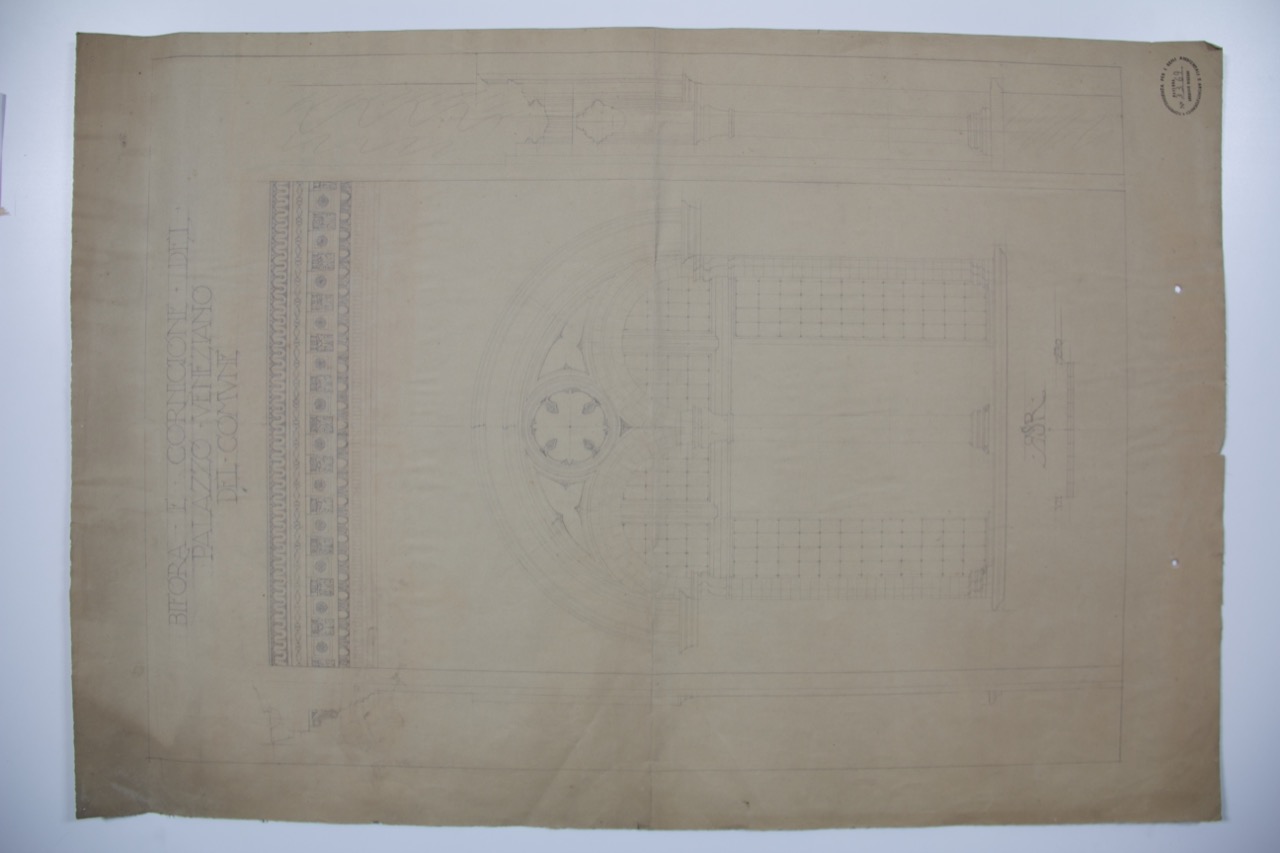 disegno architettonico, Bifora e cornicione del Palazzo Comunale di Ravenna di Anonimo italiano (XX)