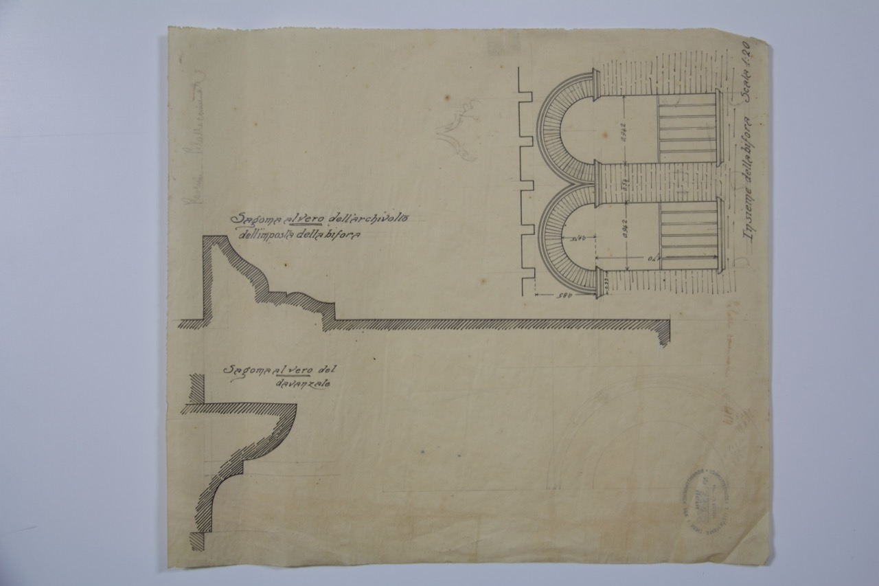 disegno architettonico, Sagoma al vero dell'archivolto della bifora del Palazzo Comunale di Ravenna di Anonimo italiano (XX)