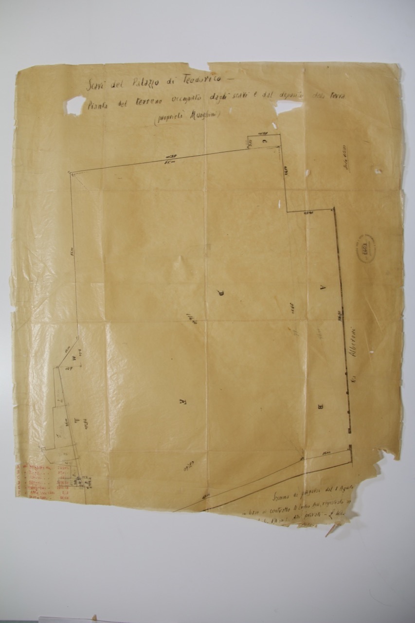 disegno architettonico, Pianta dello scavo del palazzo di Teodorico di Ravenna, con le indicazioni delle quote di livello di Anonimo italiano (XX)