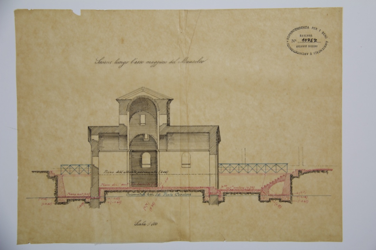 disegno architettonico, Sezione lungo l’asse maggiore del Mausoleo di Galla Placidia di Ravenna di Anonimo italiano (XIX-XX)