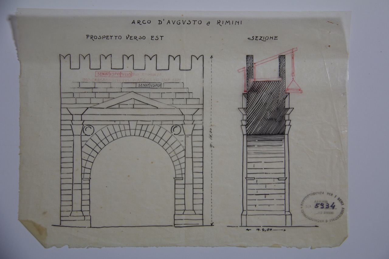 disegno architettonico, Prospetto verso est e sezione dell'Arco di Augusto di Rimini di Anonimo italiano (XIX-XX)