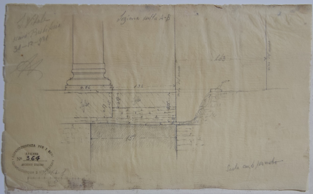 disegno architettonico, Rilievo di uno scavo alla base di una colonna del presbiterio della basilica di San Vitale di Ravenna di Azzaroni, Alessandro (XX)