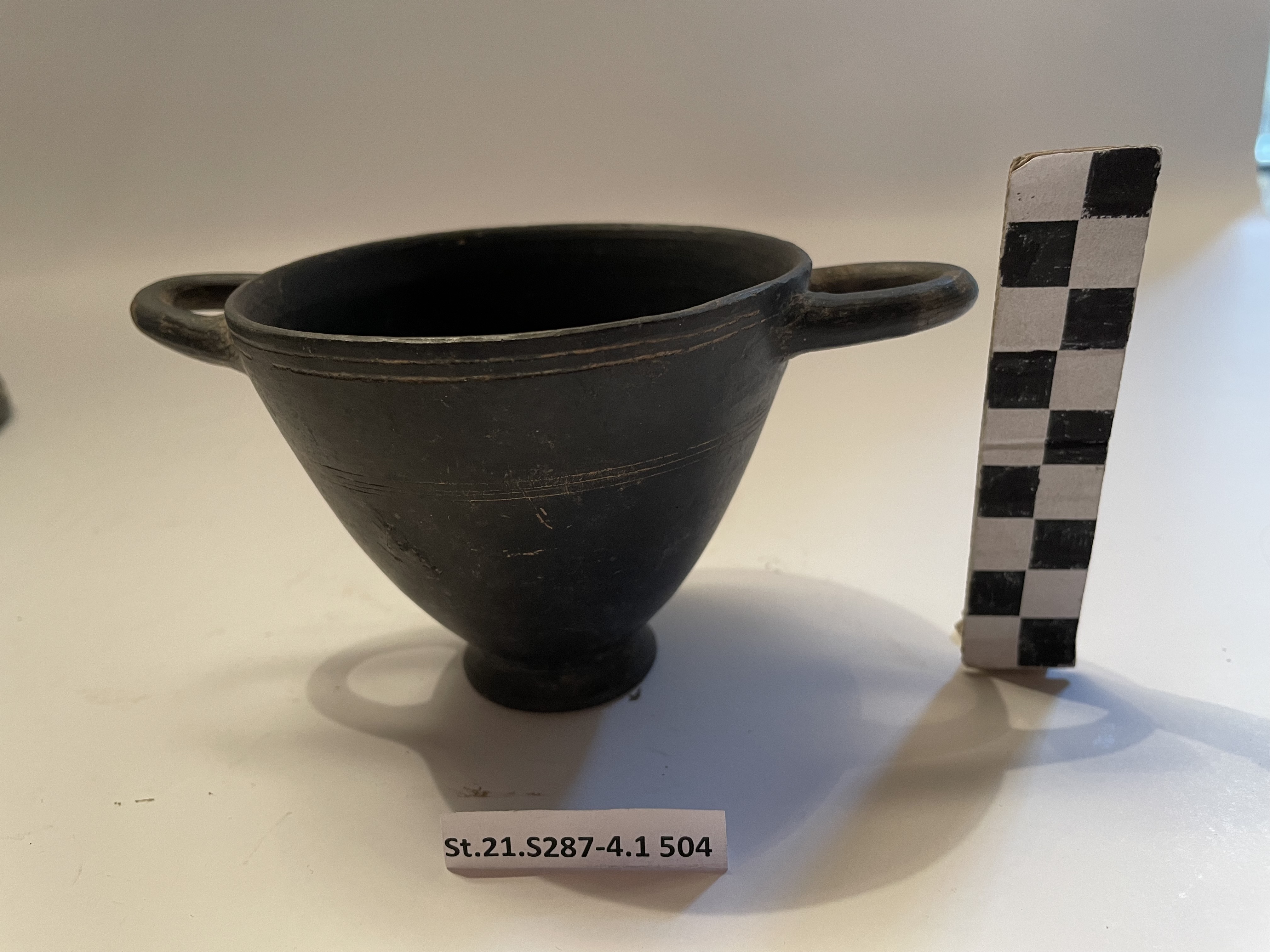 SINGOLO OGGETTO/ skyphos, SECOLI/ VI a.C