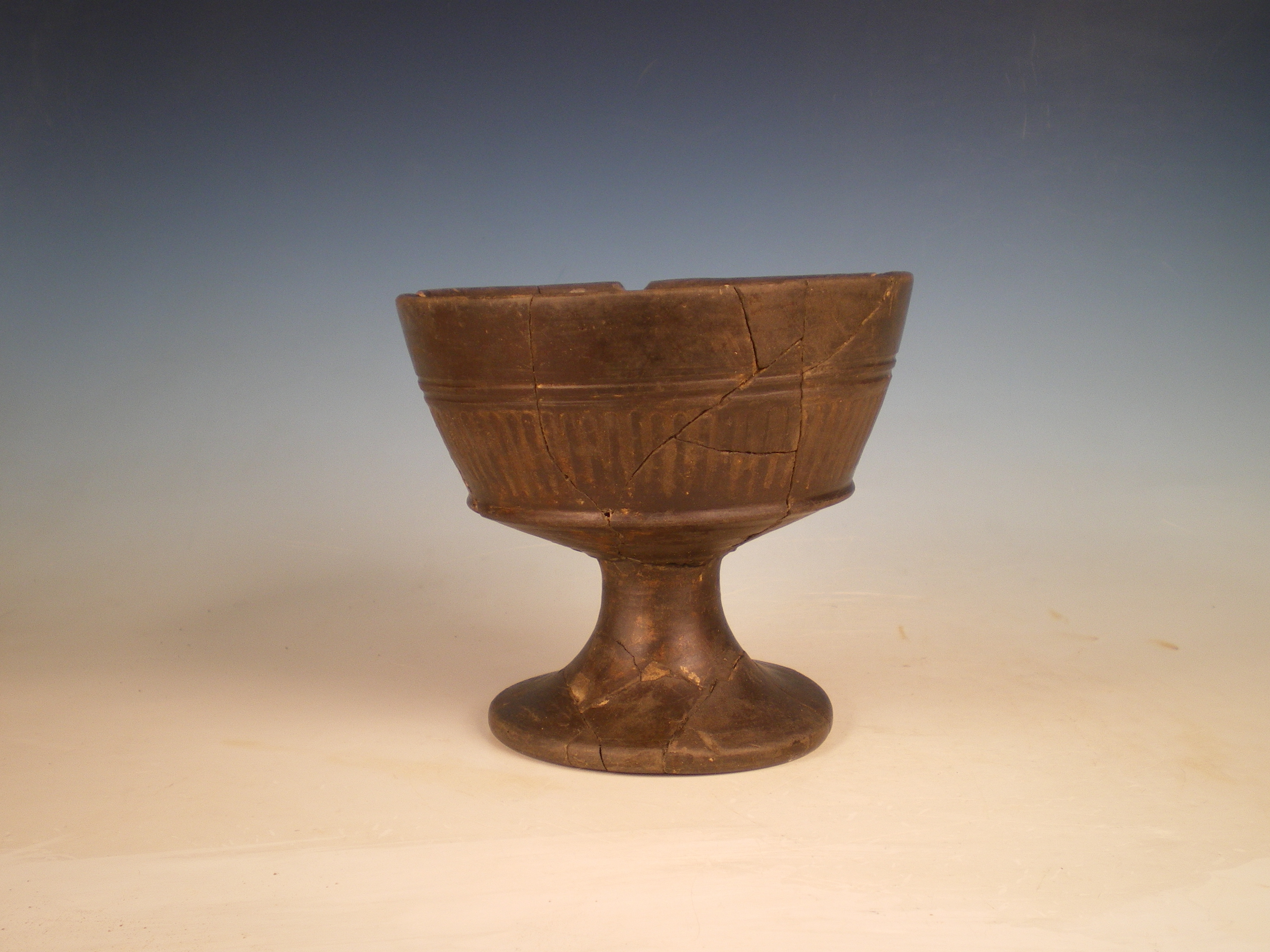 SINGOLO OGGETTO/ calice, SECOLI/ VI a.C