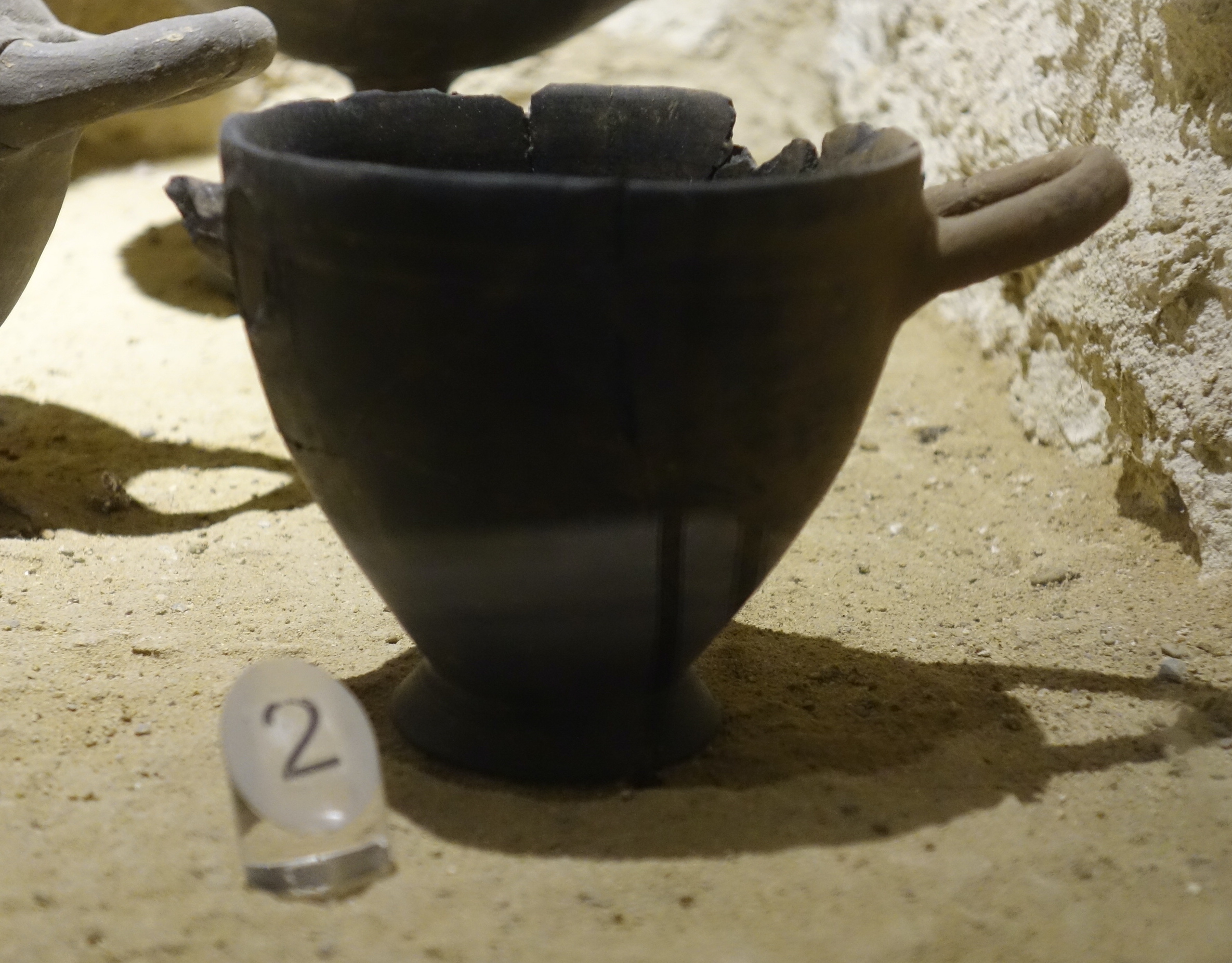 SINGOLO OGGETTO/ kotyle, SECOLI/ VII a.C