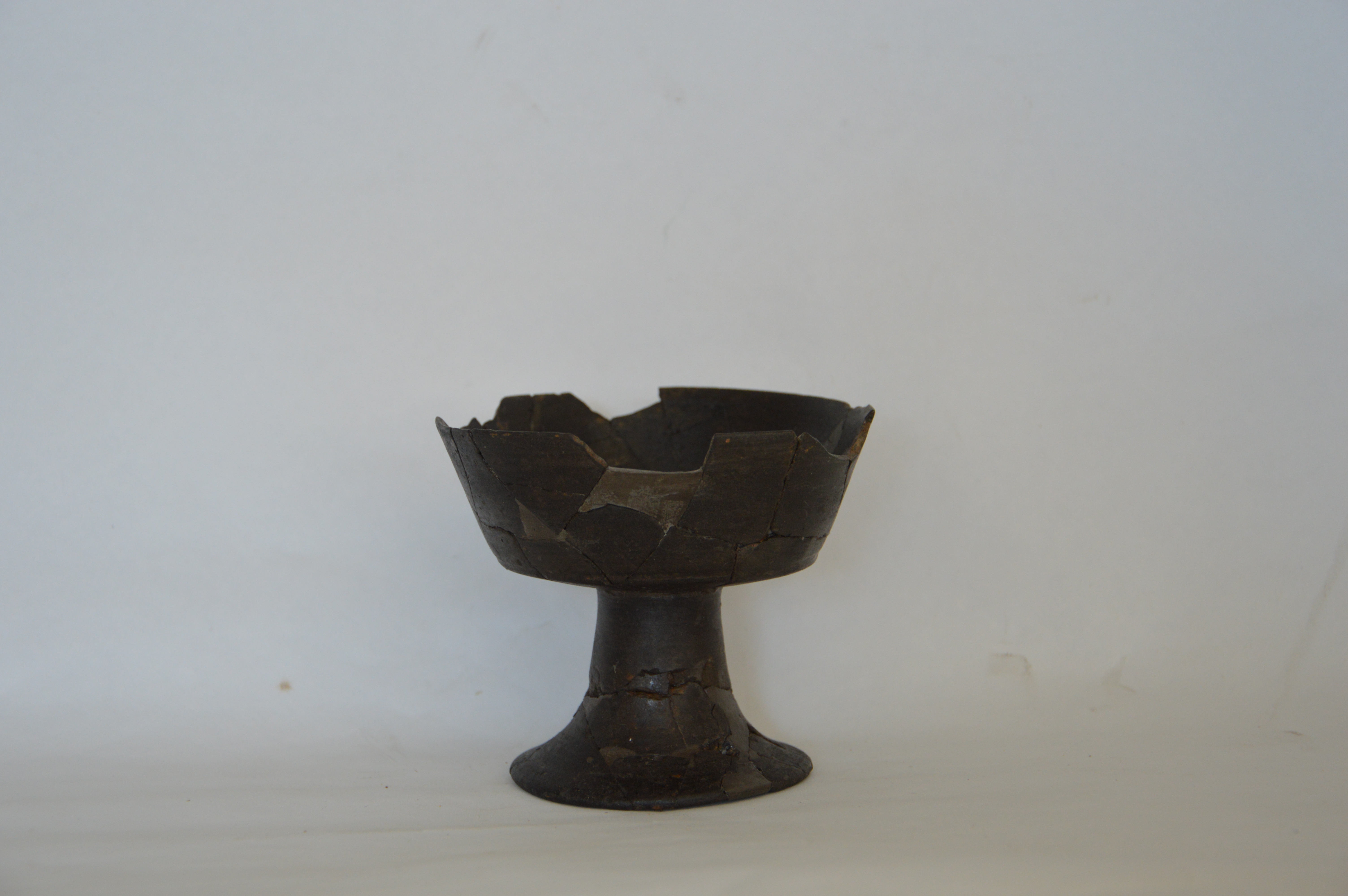 SINGOLO OGGETTO/ calice, SECOLI/ V a.C