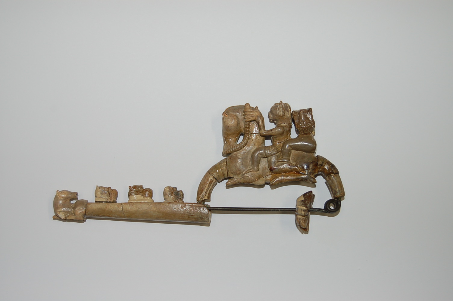 SINGOLO OGGETTO/ fibula, SECOLI/ VII a.C