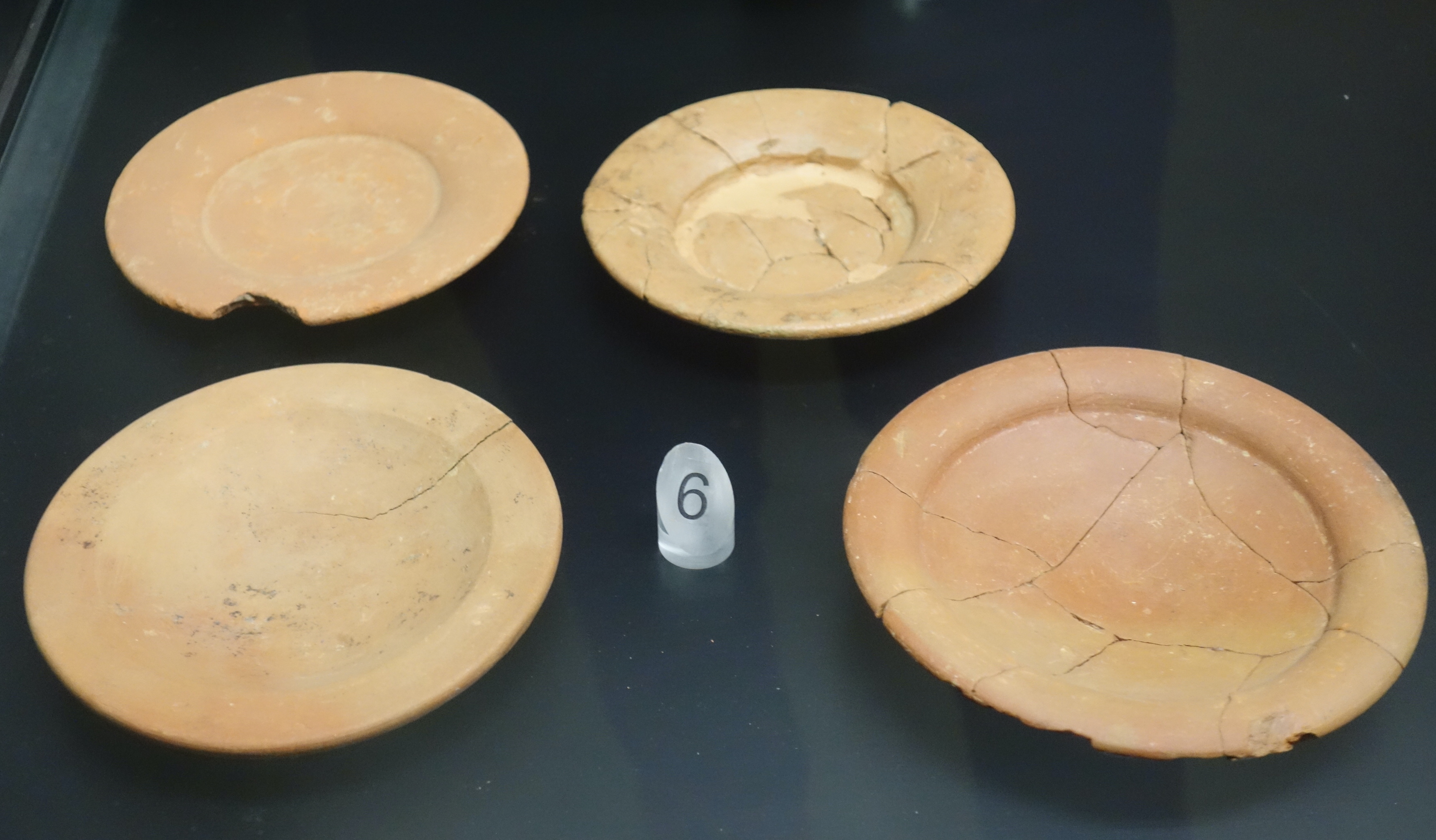 SINGOLO OGGETTO/ piatto, SECOLI/ V a.C