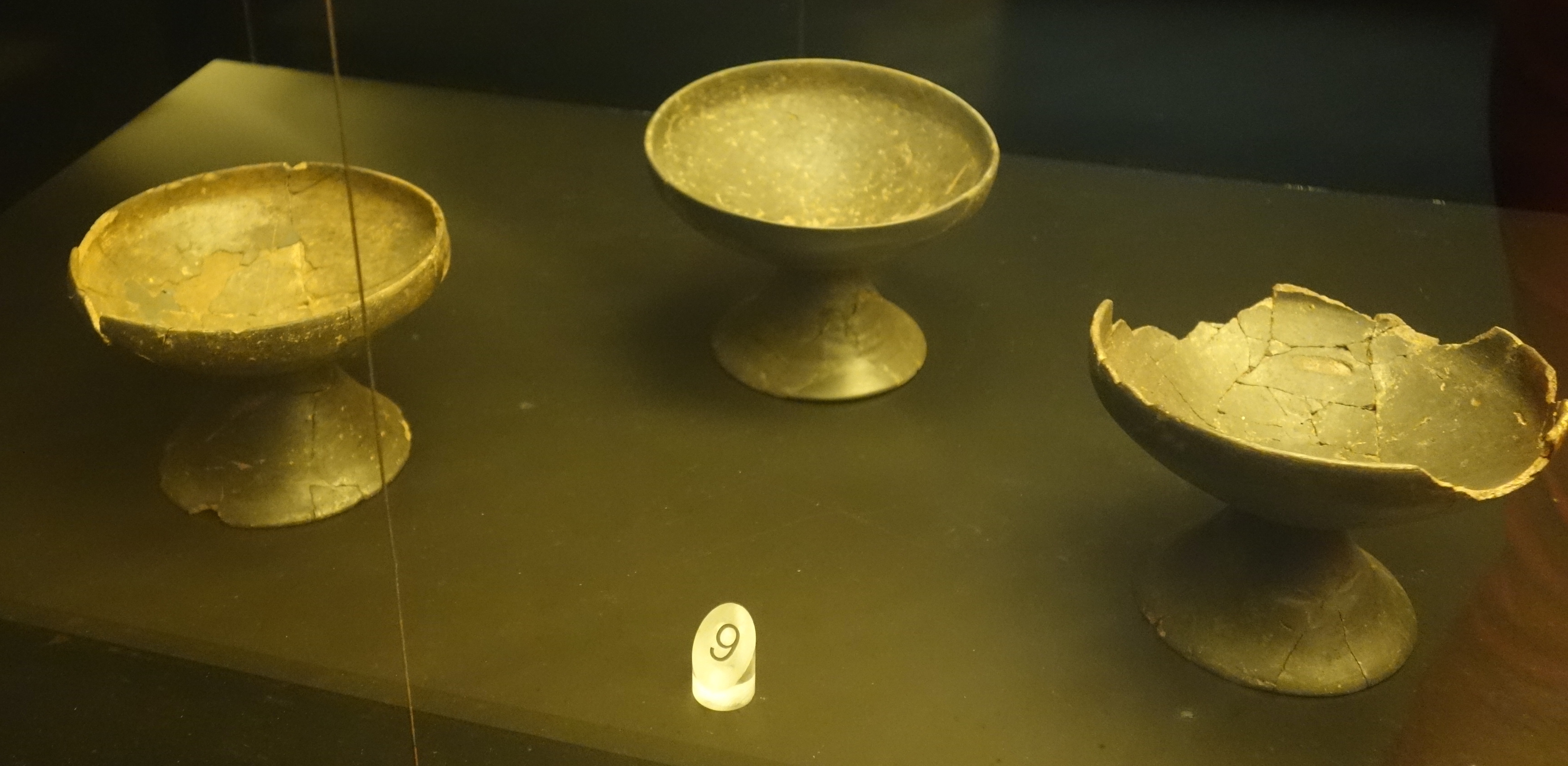 SINGOLO OGGETTO/ scodella, SECOLI/ VII a.C