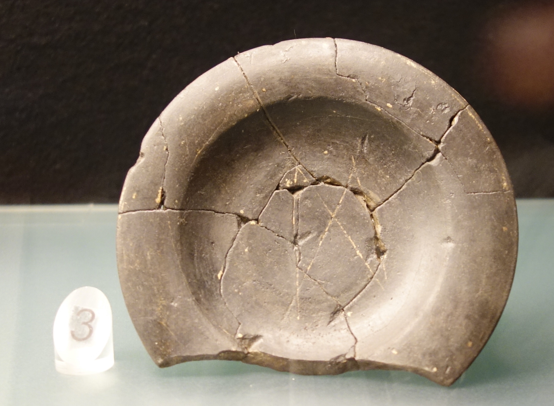 SINGOLO OGGETTO/ piatto, SECOLI/ V a.C