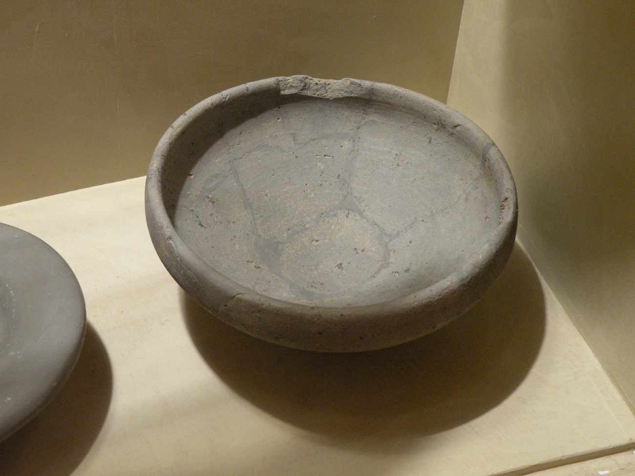 SINGOLO OGGETTO/ ciotola, SECOLI/ III a.C