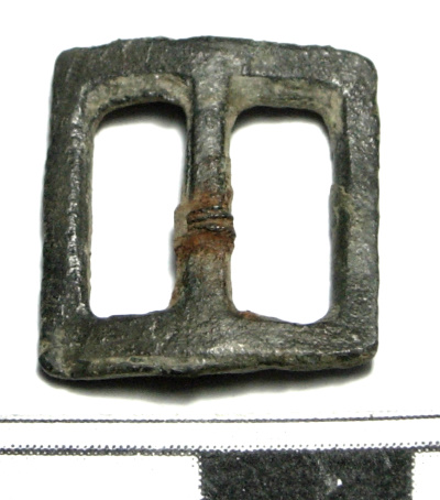 SINGOLO OGGETTO/ fibbia, PERIODIZZAZIONI/ STORIA/ Età medievale/ Basso Medioevo