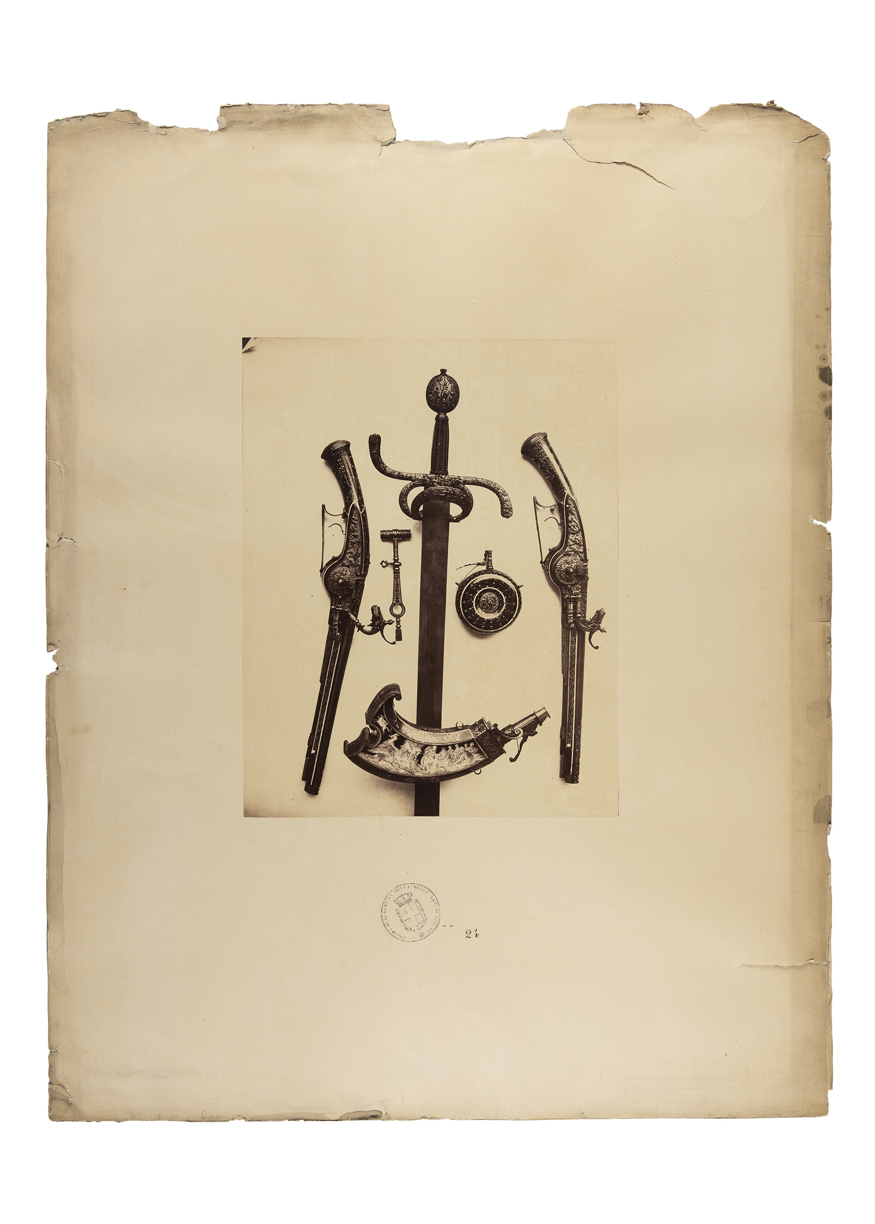 Torino - Armeria Reale - Armi bianche lunghe - Armi da fuoco corte - Fiaschette - Pistole - Spade - N27 - N28 - 537 - N'22 - N'24 (positivo) di Chiapella, Francesco Maria (terzo quarto XIX)