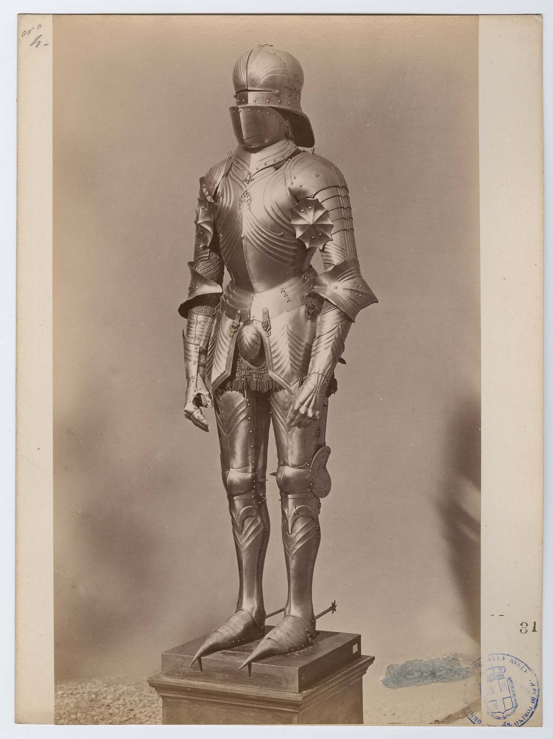 Torino - Armeria Reale - Armi difensive - Armature - B14 (positivo) di Anonimo (terzo quarto XIX)