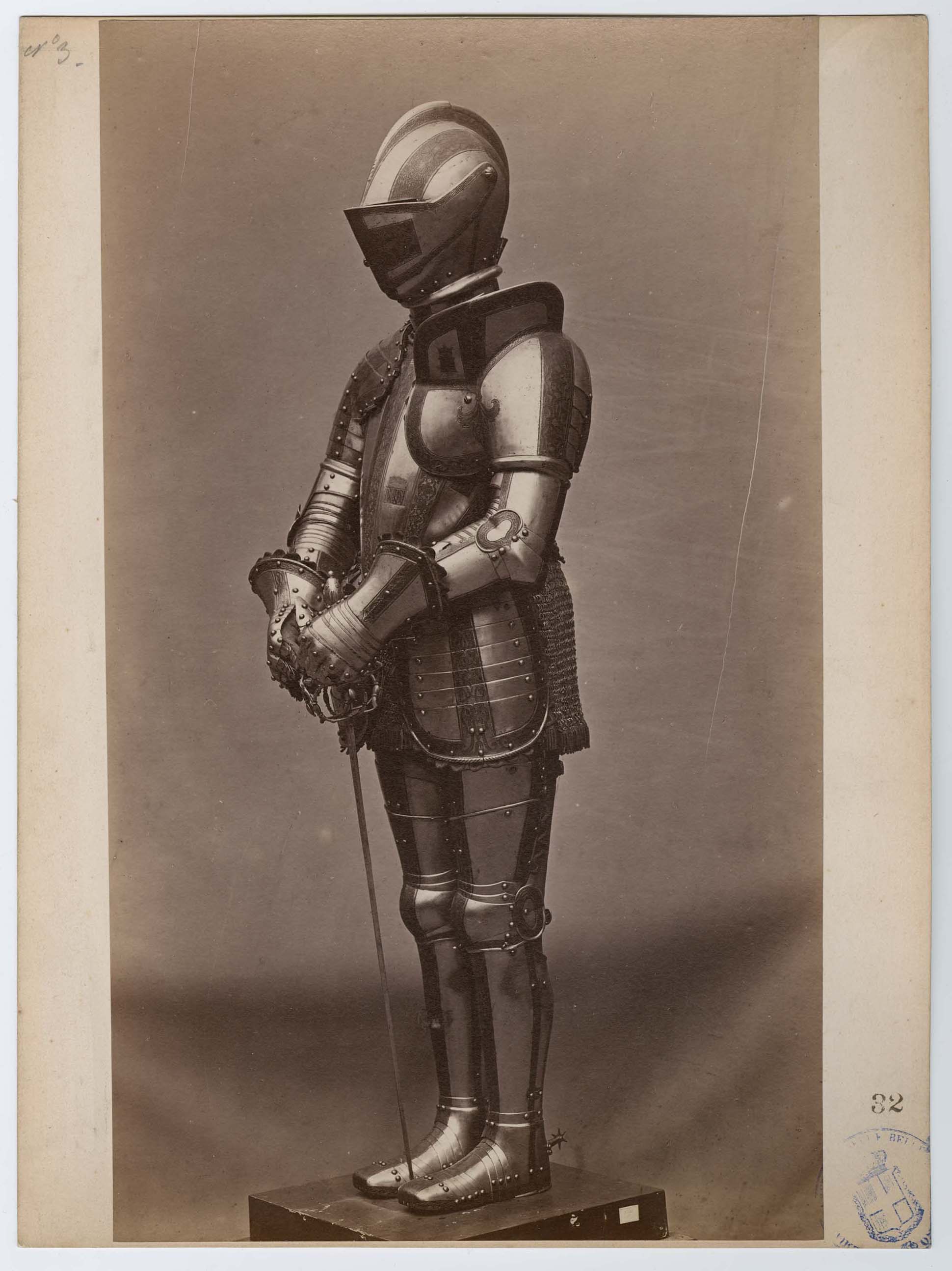 Torino - Armeria Reale - Armi difensive - Armature - B10 (positivo) di Anonimo (terzo quarto XIX)