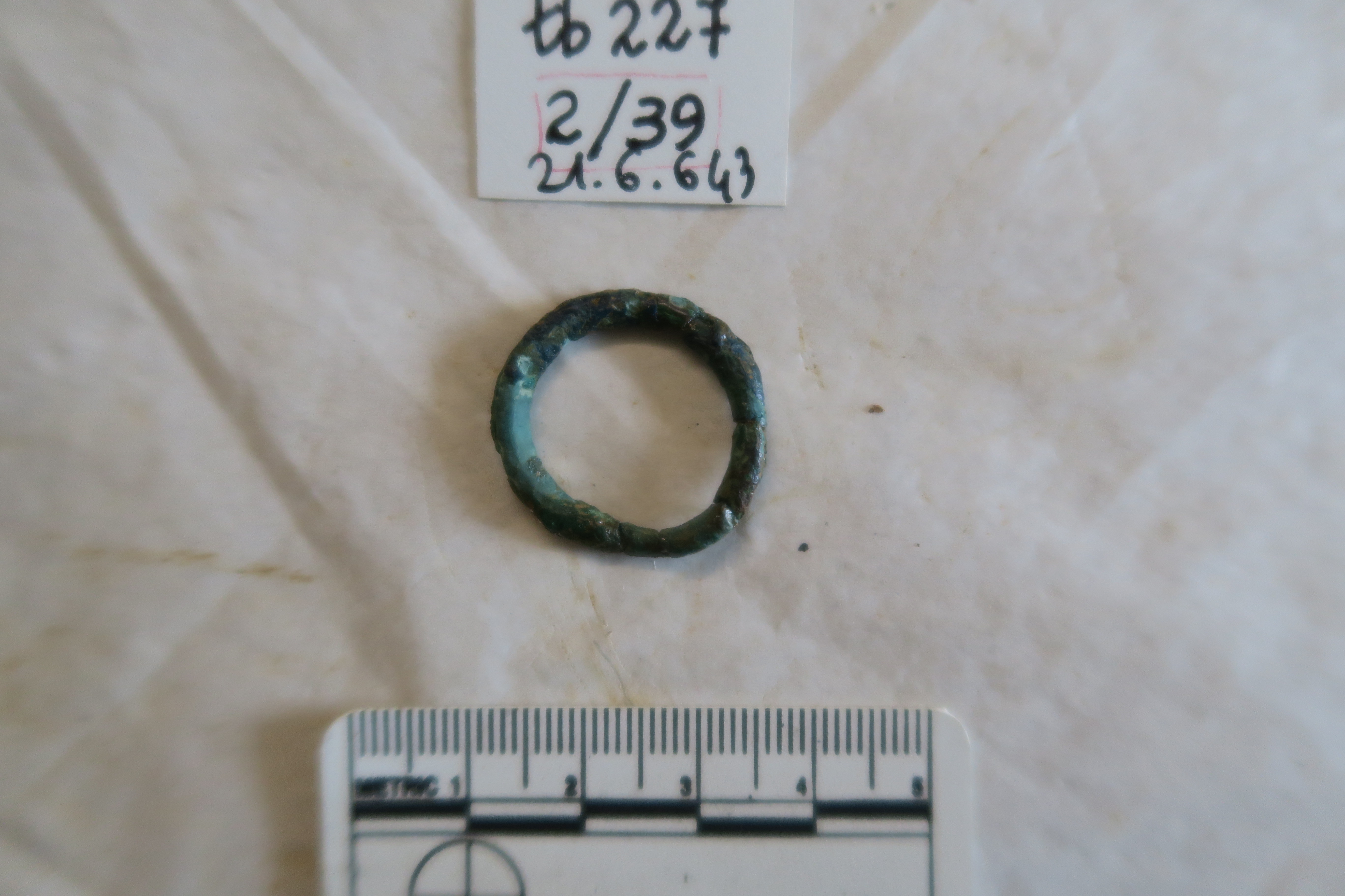 SINGOLO OGGETTO/ anello, SECOLI/ VI a.C