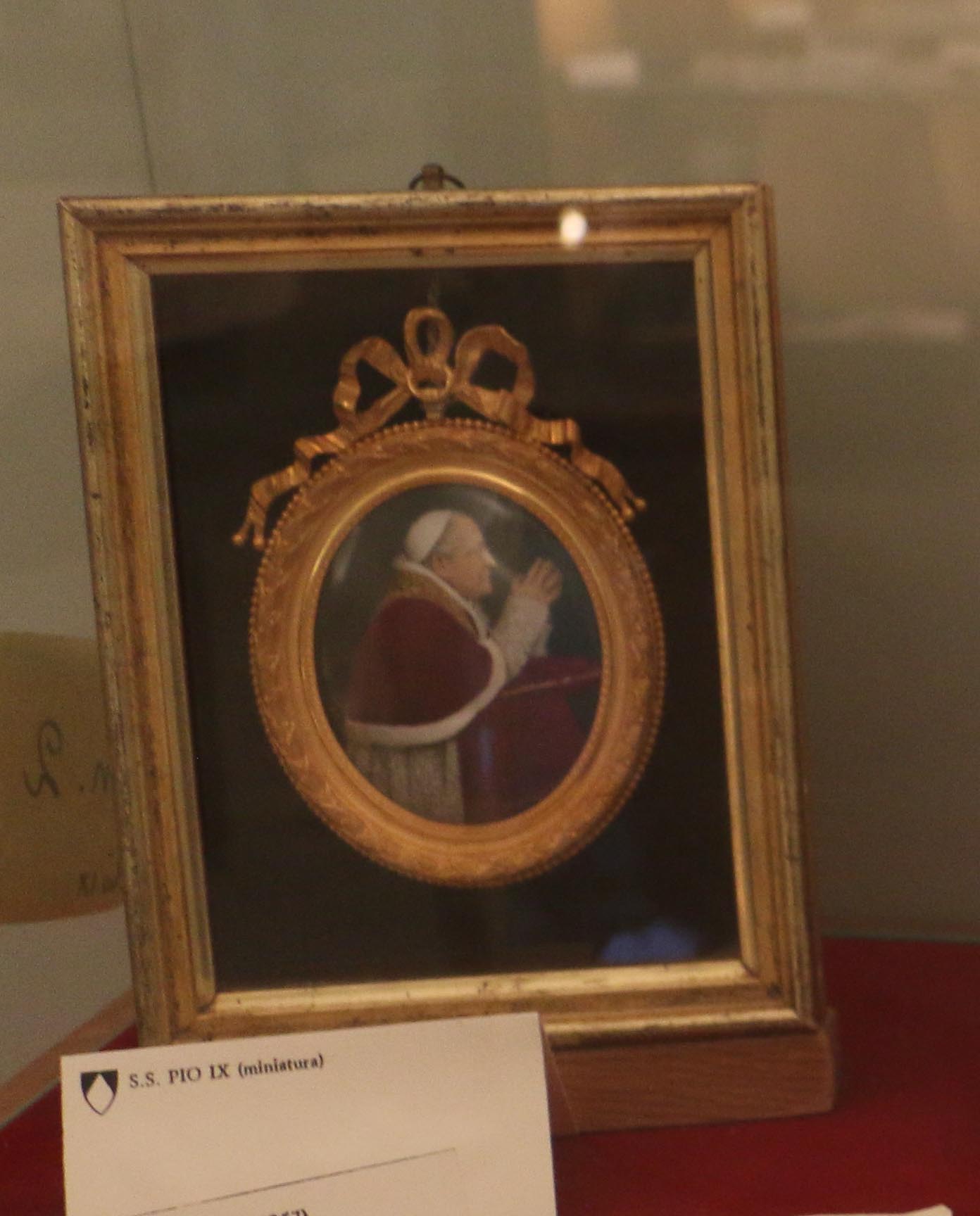 Ritratto di papa Pio IX (medaglione portaritratto, opera isolata) - bottega Italia centrale (metà XIX)