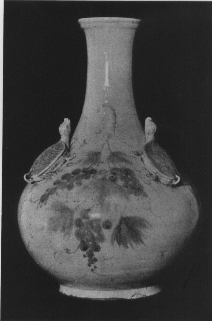 decorazioni fitomorfe e animali (bottiglia) - manifattura cinese (XVII d.C)