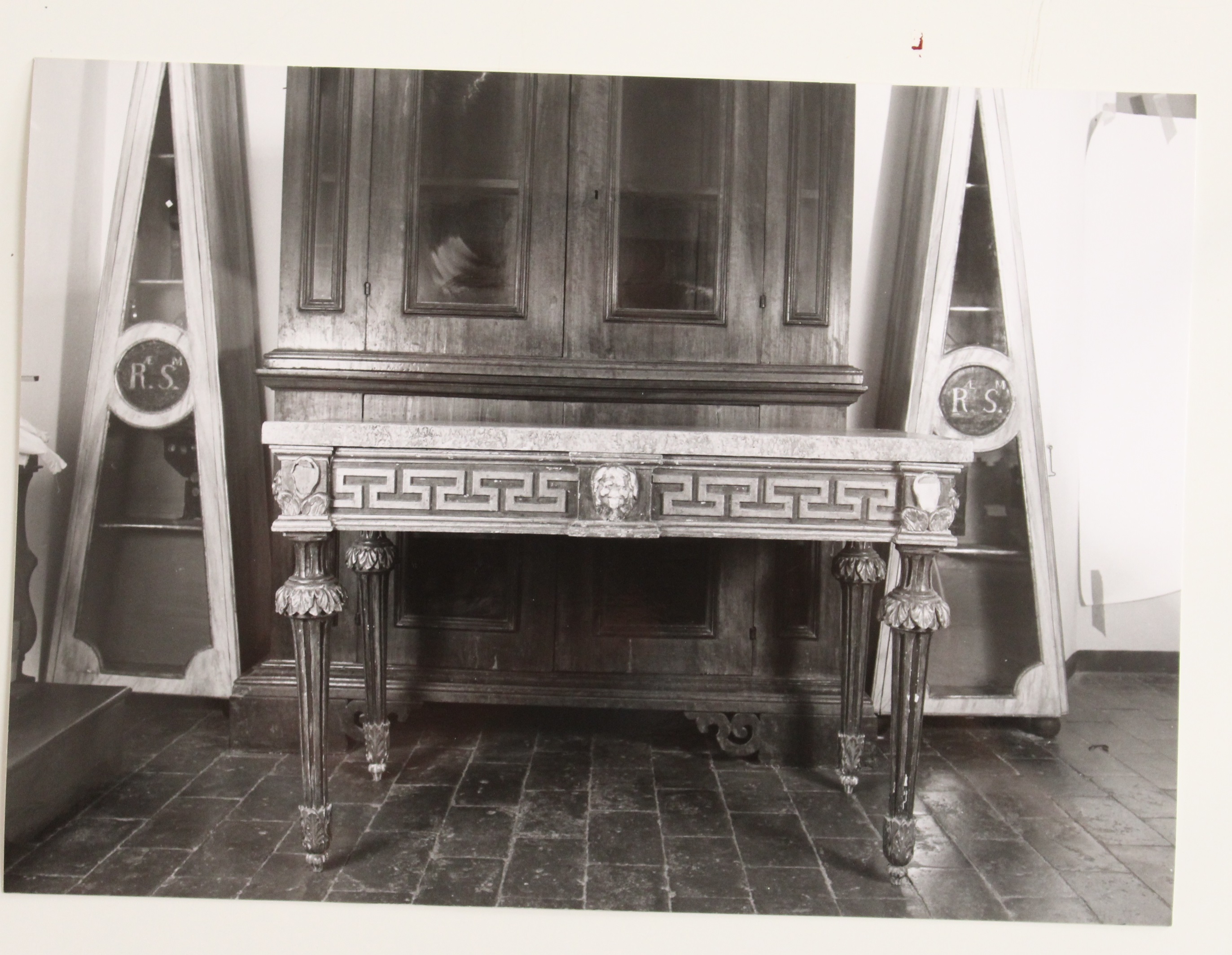 tavolo da muro, opera isolata - bottega Italia nord-orientale (seconda metà XVIII)