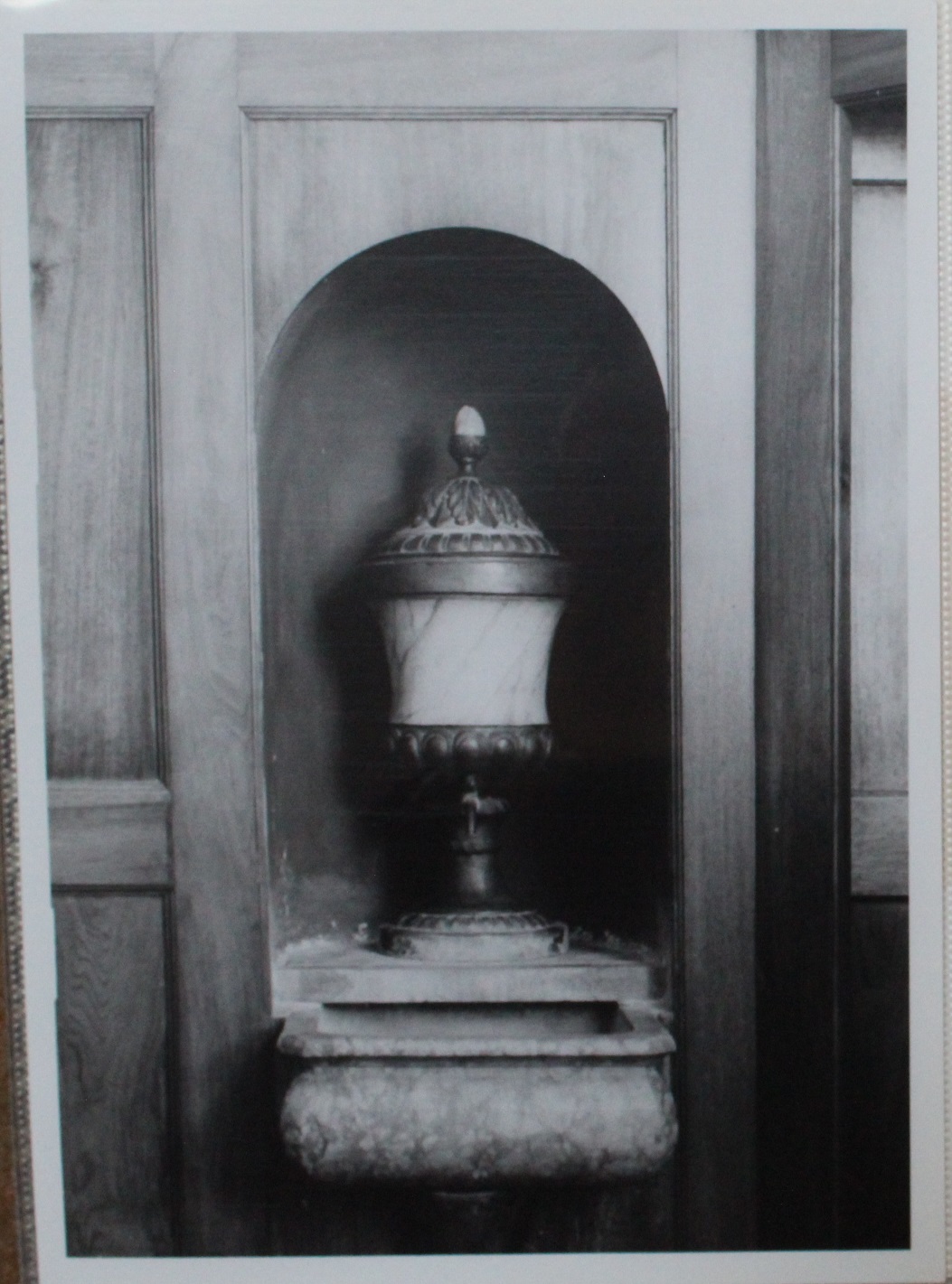 lavabo da sacrestia, opera isolata - bottega romagnola (secondo quarto XIX)