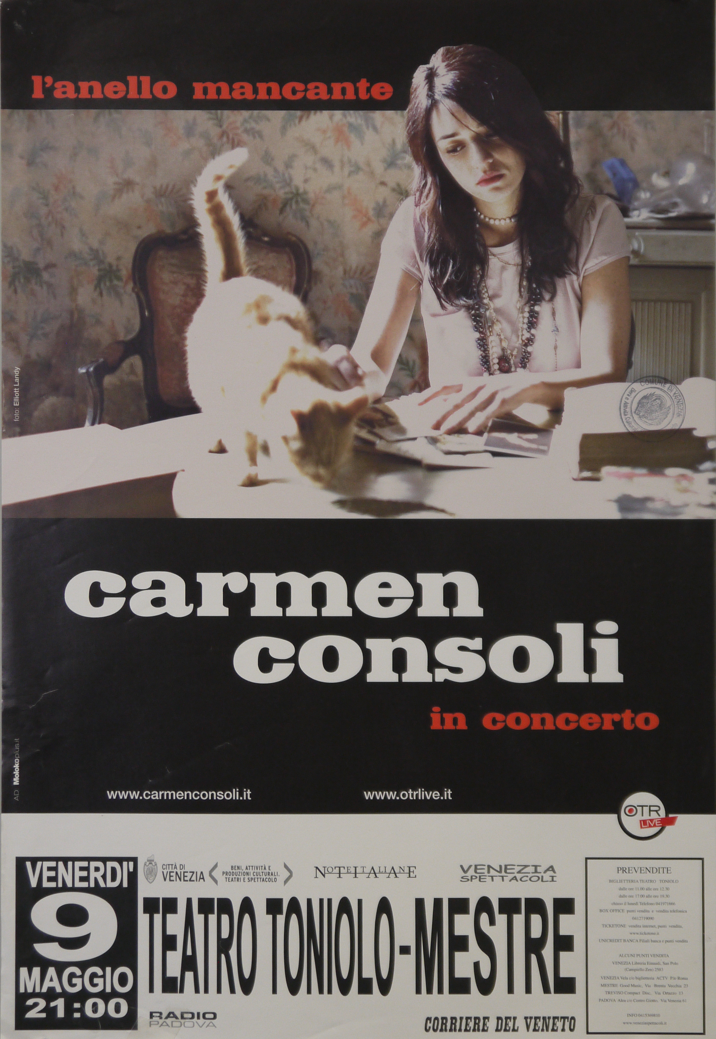 ritratto fotografico della cantautrice Carmen Consoli (locandina) di Moloko_Plus, Landy, Elliot (inizio XXI)