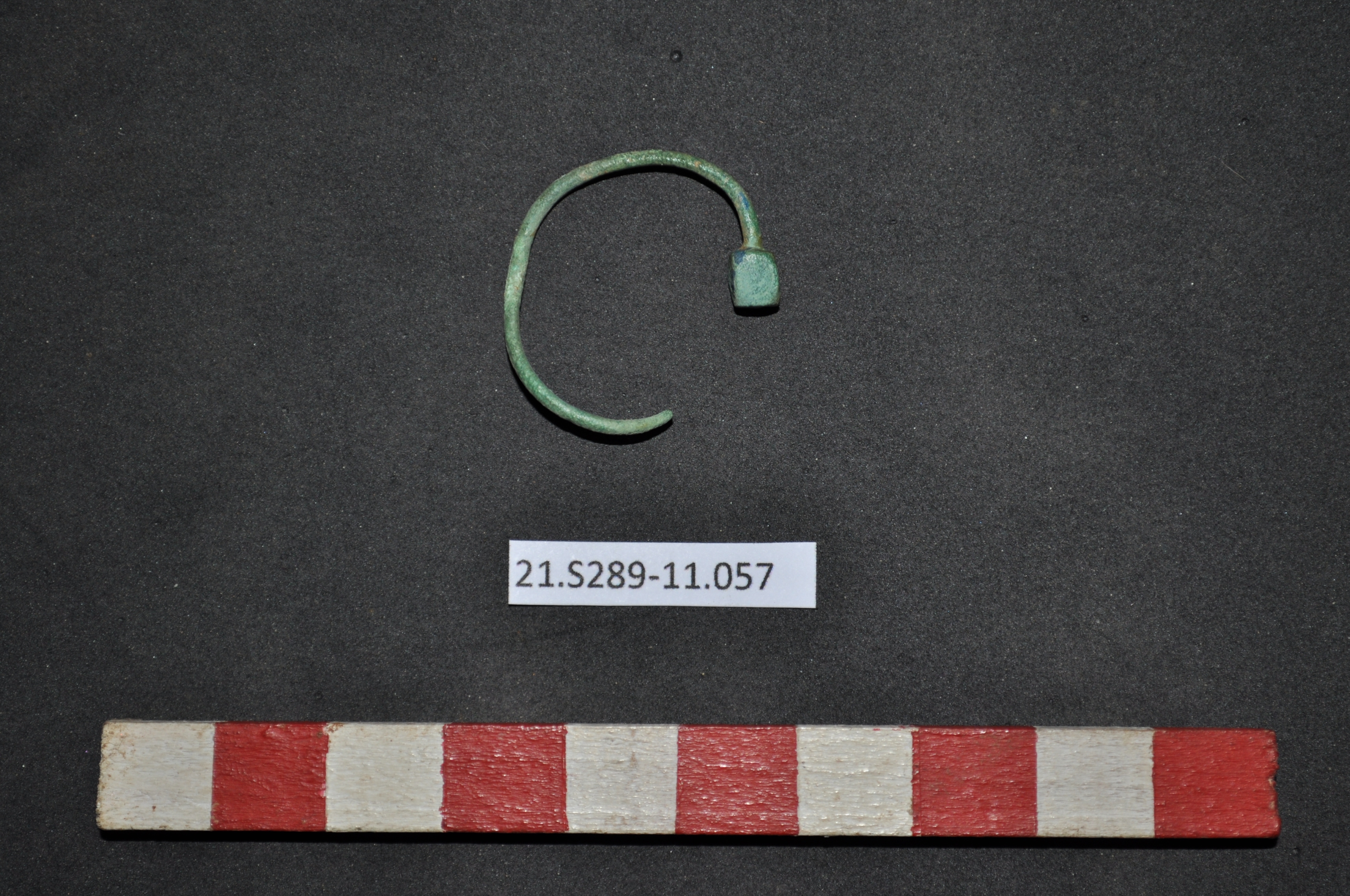 SINGOLO OGGETTO/ orecchino, PERIODIZZAZIONI/ STORIA/ Età antica/ Età romana/ Età romana imperiale