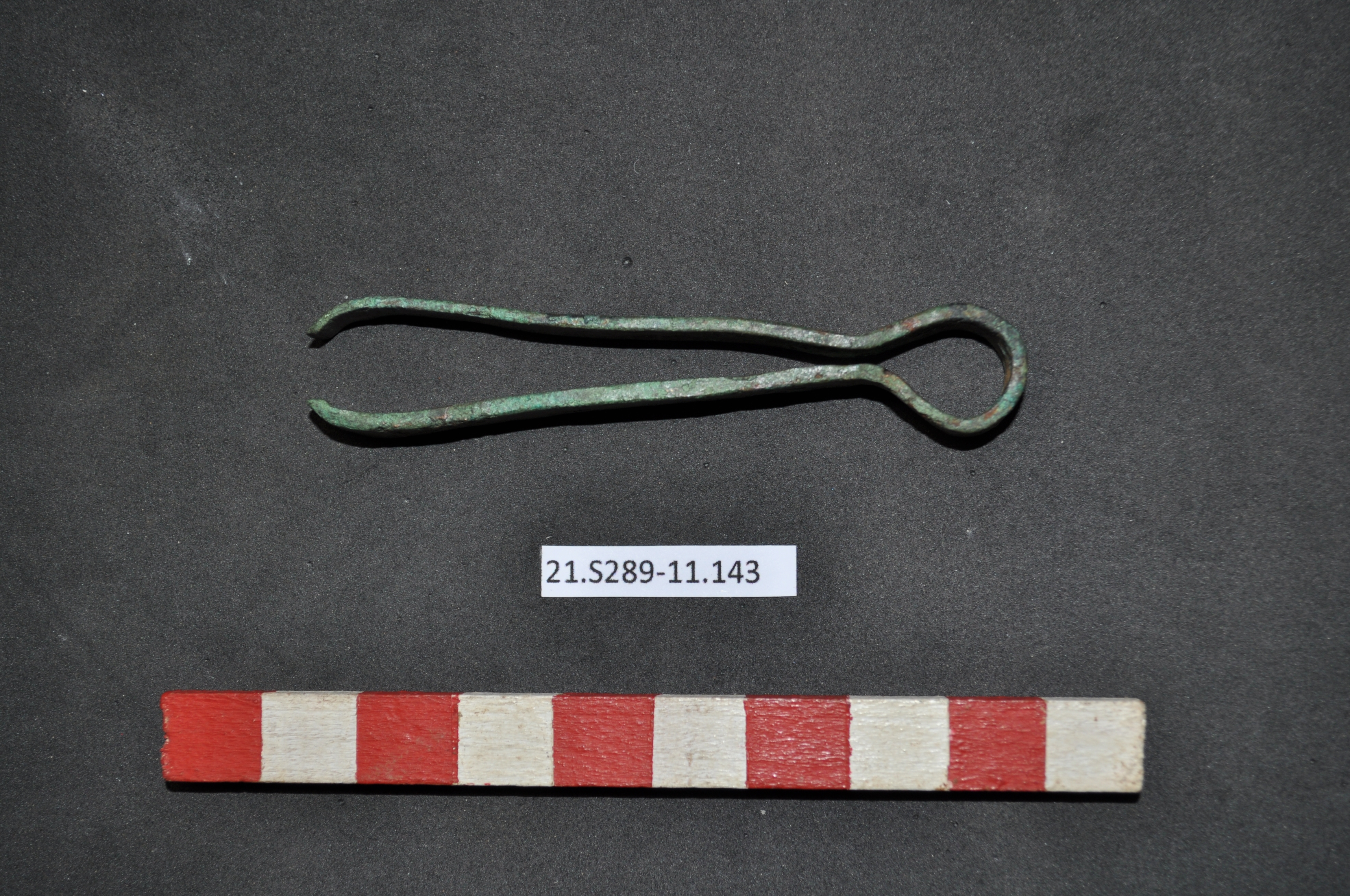 SINGOLO OGGETTO/ pinzetta, PERIODIZZAZIONI/ STORIA/ Età antica/ Età romana/ Età romana imperiale