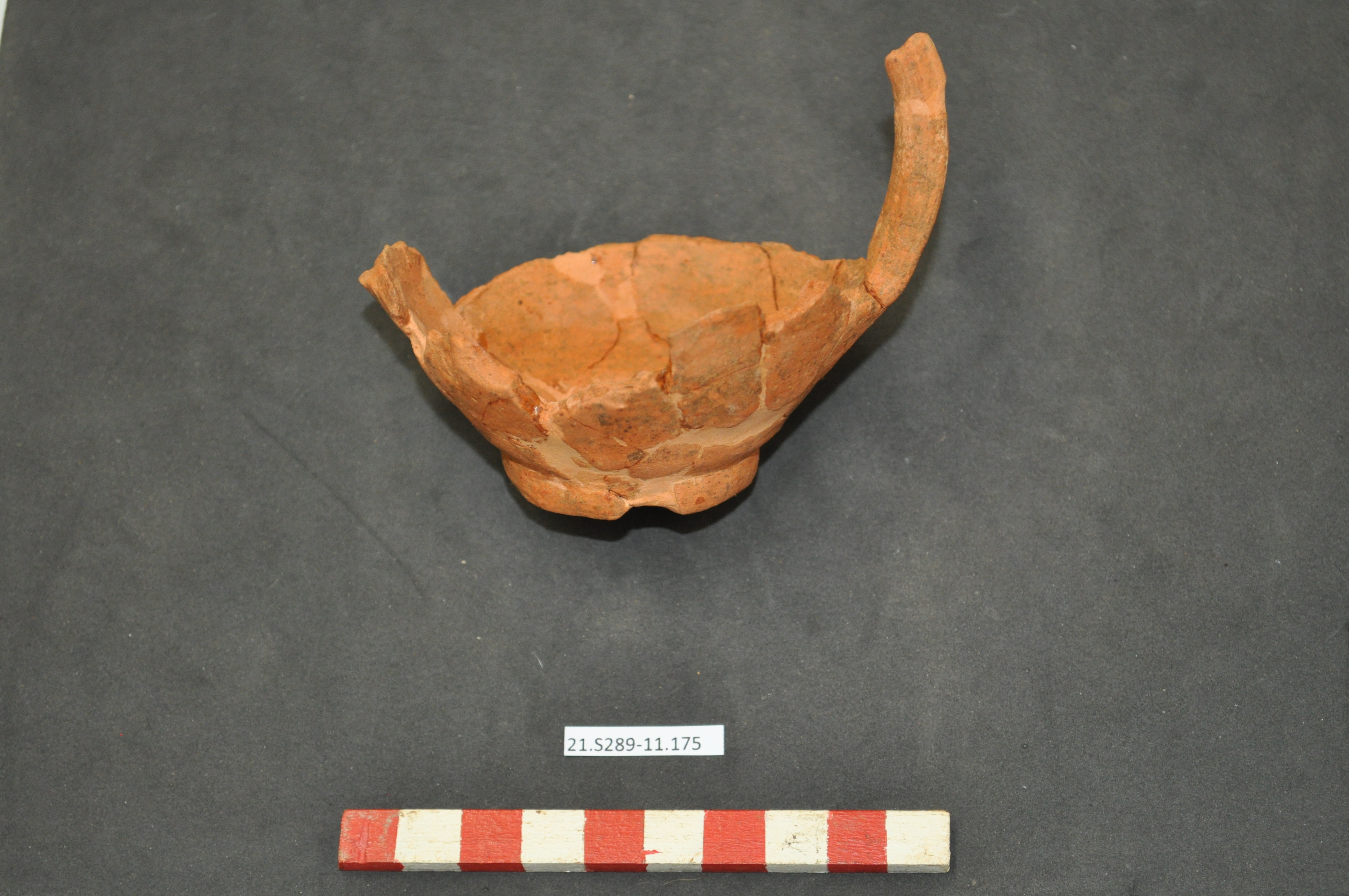 SINGOLO OGGETTO/ olpe, PERIODIZZAZIONI/ STORIA/ Età antica/ Età romana/ Età romana imperiale